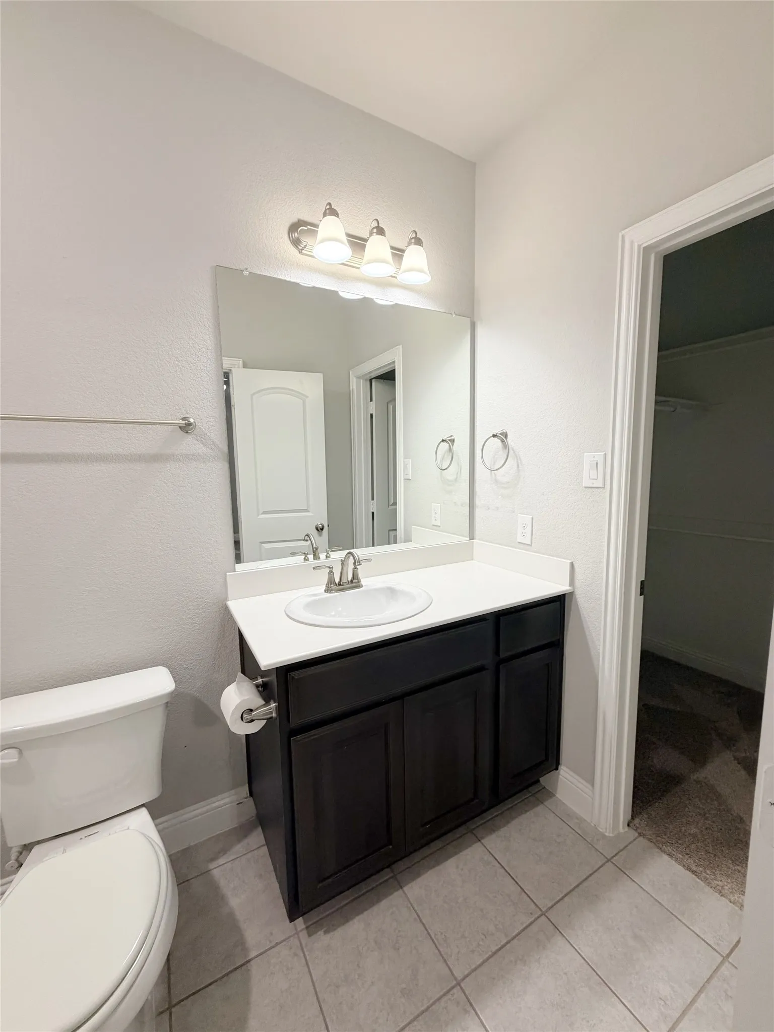 Single Family Residence For Rent in Hunt County , 6423 Graceland Drive, Greenville, Texas 75402, 3 Bedroom, 2 Bathroom, 2 Garage spaces, 1,327 Sqft, built in 2021, mls#21363630, Real Estate Agent in Greenville, Homes For Rent in Hunt county, Homes For Rent in Greenville, Realtor in Greenville Texas, Real Estate Brokerage Independent Realty Texas, Luminita Cordes Realtor