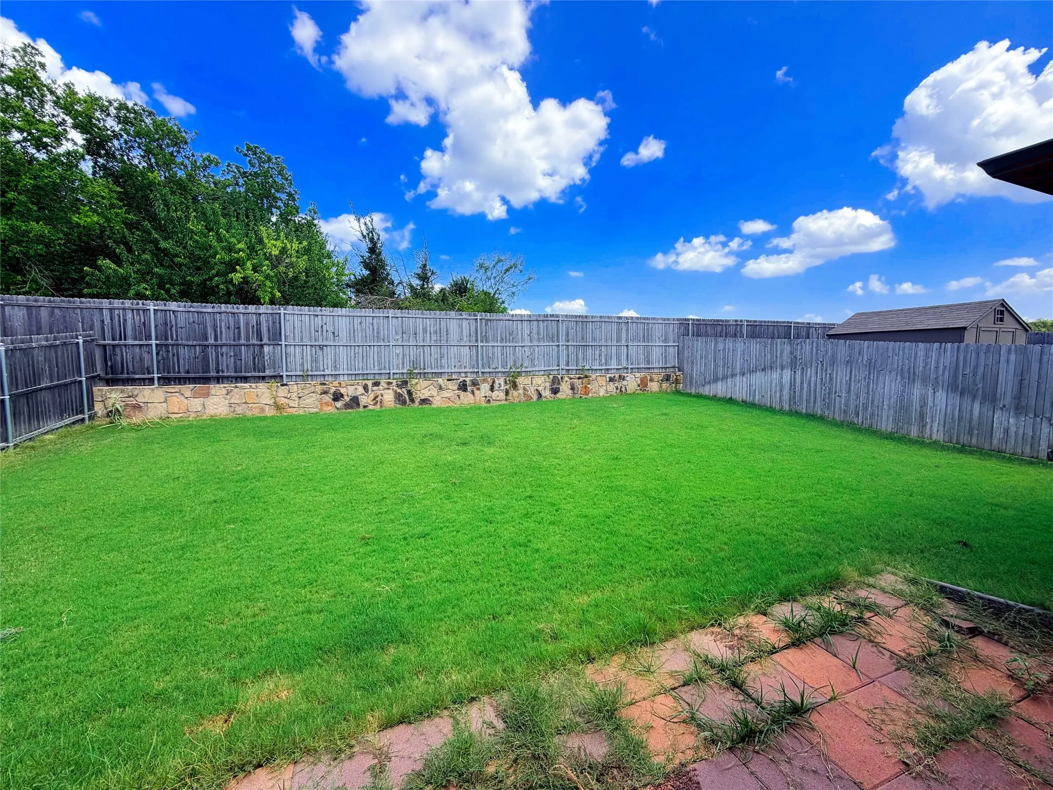 Single Family Residence For Rent in Hunt County , 6423 Graceland Drive, Greenville, Texas 75402, 3 Bedroom, 2 Bathroom, 2 Garage spaces, 1,327 Sqft, built in 2021, mls#21363630, Real Estate Agent in Greenville, Homes For Rent in Hunt county, Homes For Rent in Greenville, Realtor in Greenville Texas, Real Estate Brokerage Independent Realty Texas, Luminita Cordes Realtor