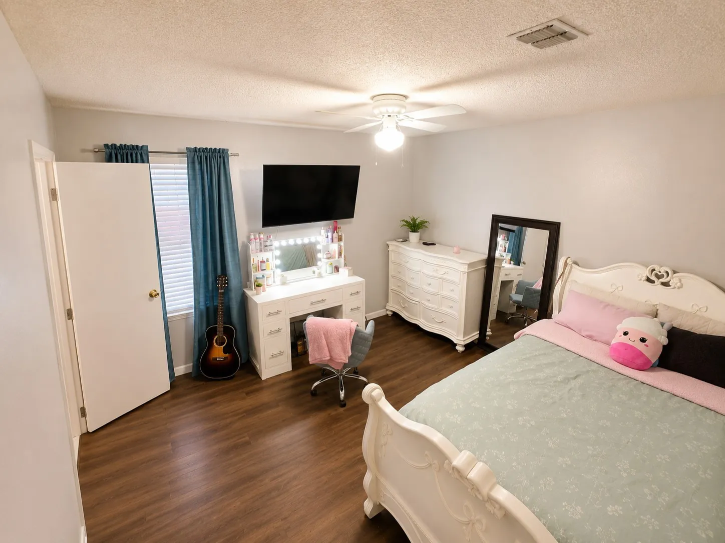 Single Family Residence For Sale in Dallas County , 3813 Summer Hill Drive, Balch Springs, Texas 75180, 4 Bedroom, 3 Bathroom, 2 Garage spaces, 2,312 Sqft, built in 2002, mls#21363631, Real Estate Agent in Balch Springs, Homes For Sale in Dallas county, Homes For Sale in Balch Springs, Realtor in Balch Springs Texas, Real Estate Brokerage Independent Realty Texas, Luminita Cordes Realtor