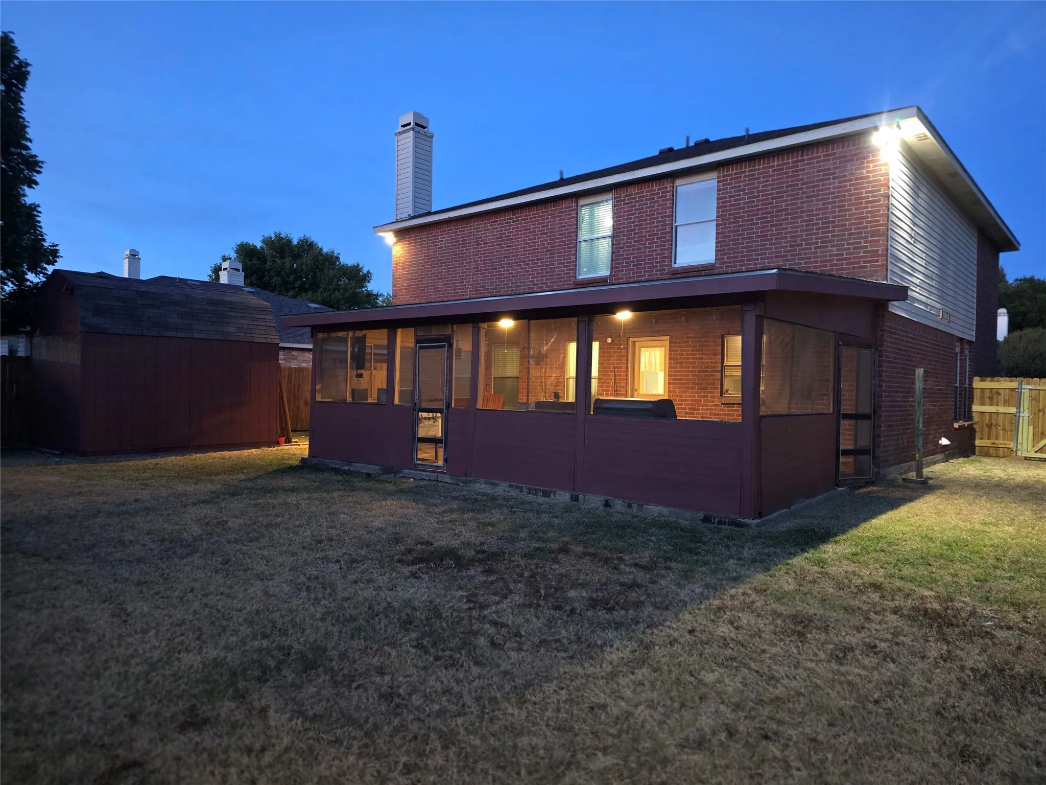 Single Family Residence For Sale in Dallas County , 3813 Summer Hill Drive, Balch Springs, Texas 75180, 4 Bedroom, 3 Bathroom, 2 Garage spaces, 2,312 Sqft, built in 2002, mls#21363631, Real Estate Agent in Balch Springs, Homes For Sale in Dallas county, Homes For Sale in Balch Springs, Realtor in Balch Springs Texas, Real Estate Brokerage Independent Realty Texas, Luminita Cordes Realtor
