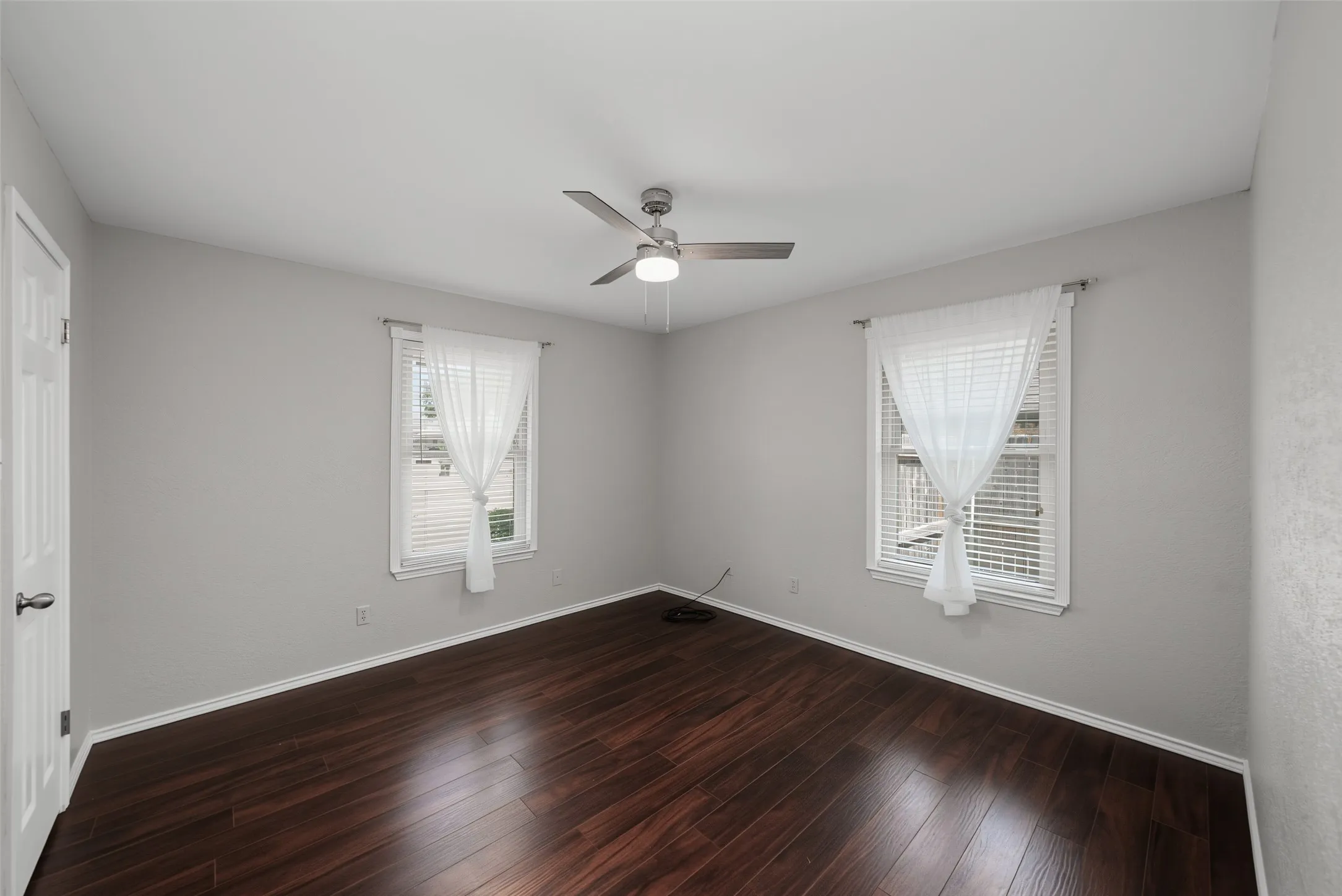 Single Family Residence For Sale in Tarrant County , 2029 Normandy Drive, Hurst, Texas 76054, 3 Bedroom, 2 Bathroom, 2 Garage spaces, 1,895 Sqft, built in 1979, Price $400,000, mls#21363614, Real Estate Agent in Hurst, Homes For Sale in Tarrant county, Homes For Sale in Hurst, Realtor in Hurst Texas, Real Estate Brokerage Independent Realty Texas, Luminita Cordes Realtor