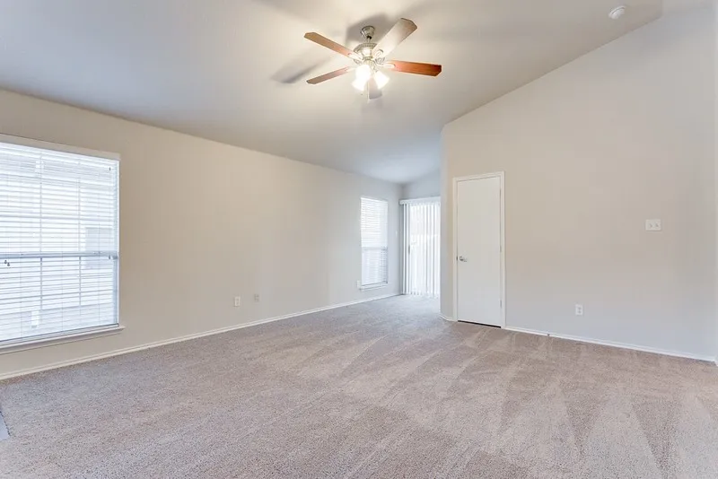 Single Family Residence For Rent in Tarrant County , 1280 Kielder Circle, Fort Worth, Texas 76134, 3 Bedroom, 2 Bathroom, 2 Garage spaces, 1,440 Sqft, built in 2006, mls#21363638, Real Estate Agent in Fort Worth, Homes For Rent in Tarrant county, Homes For Rent in Fort Worth, Realtor in Fort Worth Texas, Real Estate Brokerage Independent Realty Texas, Luminita Cordes Realtor