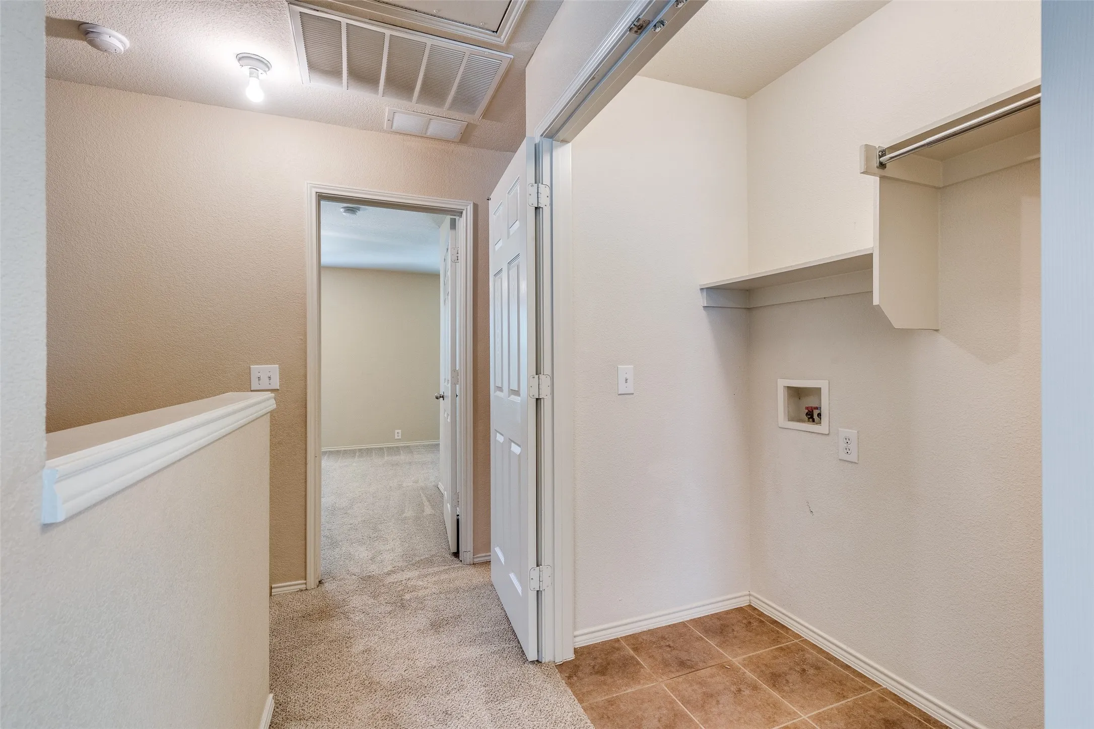 Single Family Residence For Rent in Tarrant County , 10721 Traymore Drive, Fort Worth, Texas 76244, 2 Bedroom, 3 Bathroom, 2 Garage spaces, 1,468 Sqft, built in 2006, mls#21363639, Real Estate Agent in Fort Worth, Homes For Rent in Tarrant county, Homes For Rent in Fort Worth, Realtor in Fort Worth Texas, Real Estate Brokerage Independent Realty Texas, Luminita Cordes Realtor