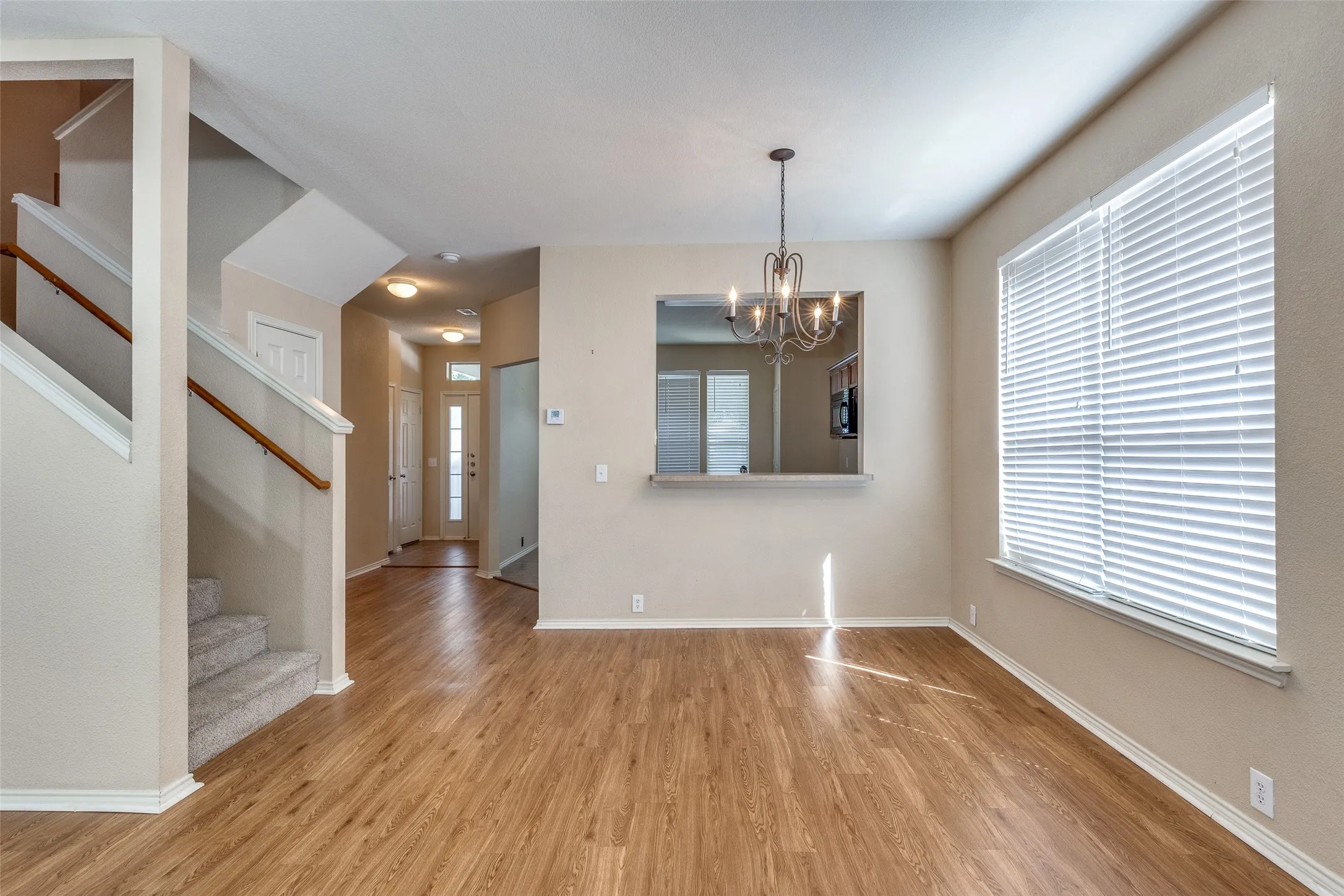 Single Family Residence For Rent in Tarrant County , 10721 Traymore Drive, Fort Worth, Texas 76244, 2 Bedroom, 3 Bathroom, 2 Garage spaces, 1,468 Sqft, built in 2006, mls#21363639, Real Estate Agent in Fort Worth, Homes For Rent in Tarrant county, Homes For Rent in Fort Worth, Realtor in Fort Worth Texas, Real Estate Brokerage Independent Realty Texas, Luminita Cordes Realtor