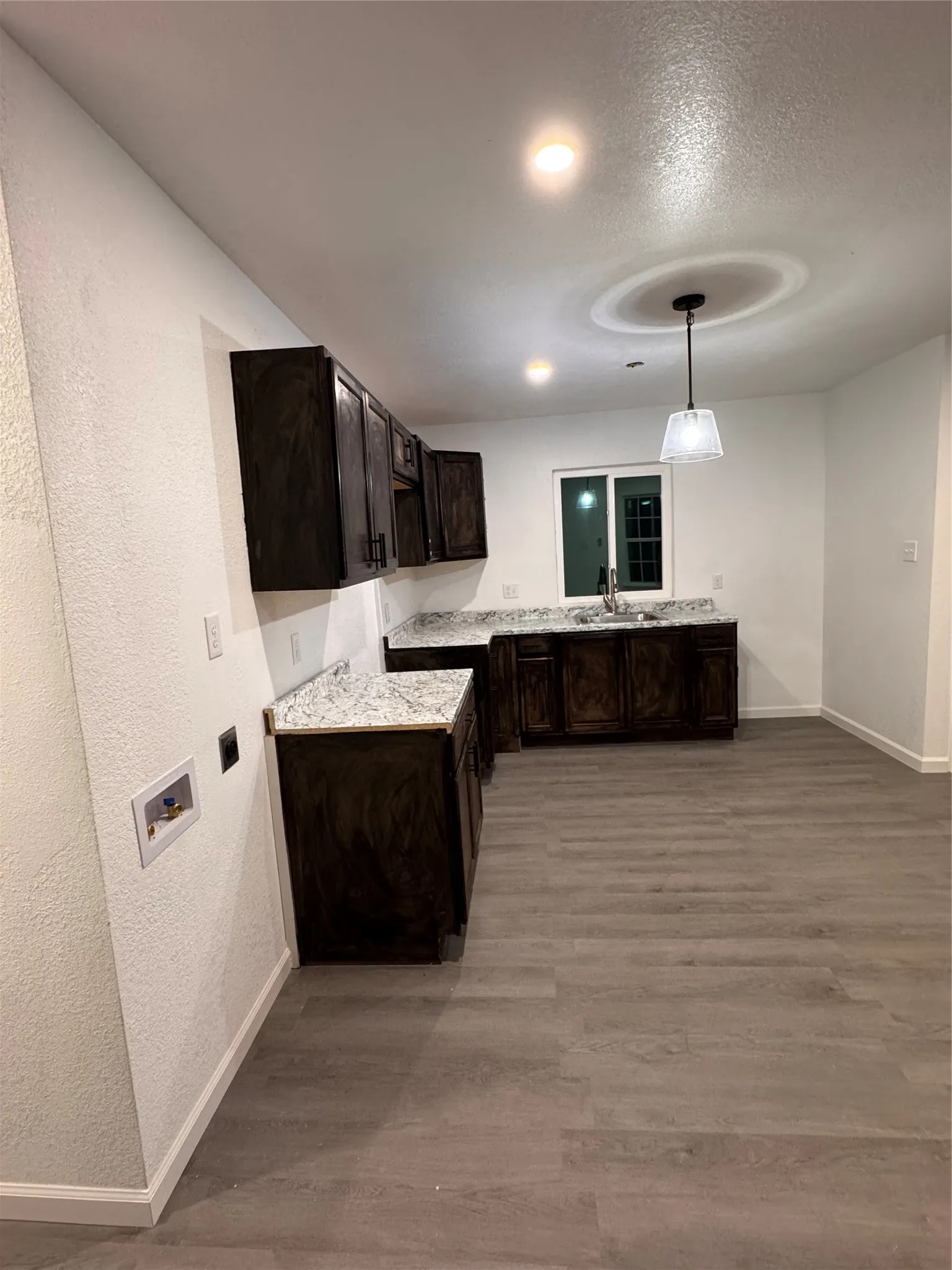 Single Family Residence For Sale in Taylor County , 1165 S 15th Street, Abilene, Texas 79602, 1 Bedroom, 1 Bathroom, Garage spaces, 752 Sqft, built in 1955, mls#21354859, Real Estate Agent in Abilene, Homes For Sale in Taylor county, Homes For Sale in Abilene, Realtor in Abilene Texas, Real Estate Brokerage Independent Realty Texas, Luminita Cordes Realtor