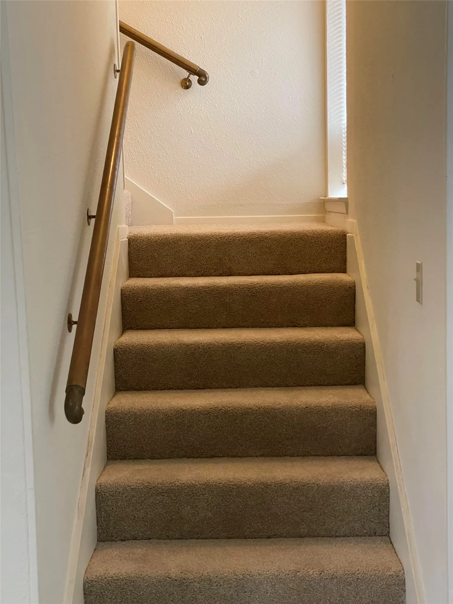 Townhouse For Rent in Collin County , 7530 Kings Ridge Road, Frisco, Texas 75035, 3 Bedroom, 3 Bathroom, 2 Garage spaces, 1,228 Sqft, built in 1984, mls#21363649, Real Estate Agent in Frisco, Homes For Rent in Collin county, Homes For Rent in Frisco, Realtor in Frisco Texas, Real Estate Brokerage Independent Realty Texas, Luminita Cordes Realtor