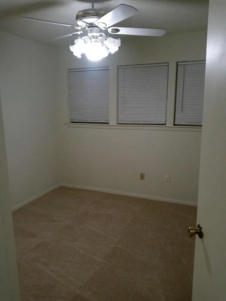 Townhouse For Rent in Collin County , 7530 Kings Ridge Road, Frisco, Texas 75035, 3 Bedroom, 3 Bathroom, 2 Garage spaces, 1,228 Sqft, built in 1984, mls#21363649, Real Estate Agent in Frisco, Homes For Rent in Collin county, Homes For Rent in Frisco, Realtor in Frisco Texas, Real Estate Brokerage Independent Realty Texas, Luminita Cordes Realtor