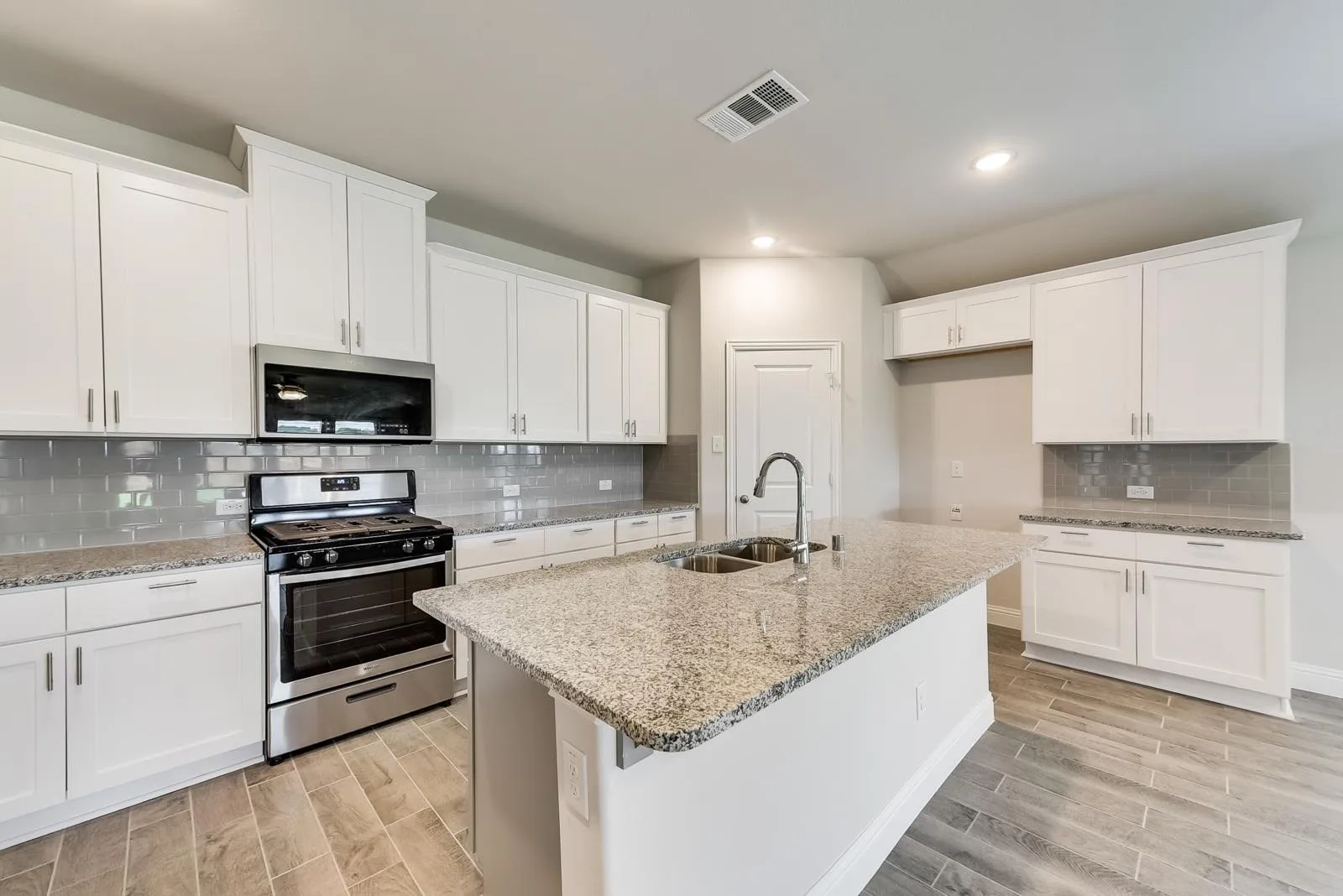 Single Family Residence For Rent in Collin County , 3504 Lillian Court, Celina, Texas 75009, 4 Bedroom, 2 Bathroom, 2 Garage spaces, 2,178 Sqft, built in 2021, mls#21363662, Real Estate Agent in Celina, Homes For Rent in Collin county, Homes For Rent in Celina, Realtor in Celina Texas, Real Estate Brokerage Independent Realty Texas, Luminita Cordes Realtor