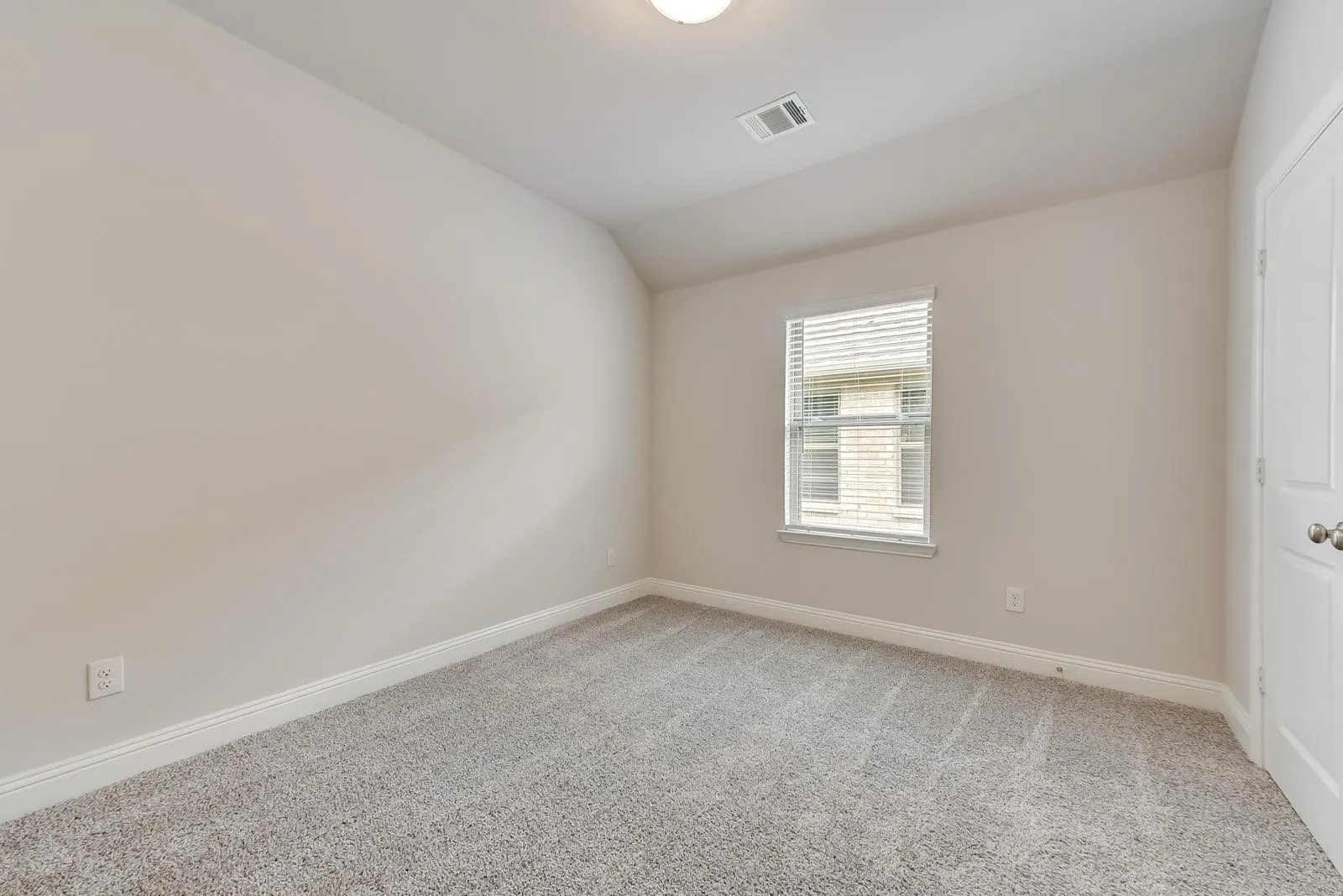 Single Family Residence For Rent in Collin County , 3504 Lillian Court, Celina, Texas 75009, 4 Bedroom, 2 Bathroom, 2 Garage spaces, 2,178 Sqft, built in 2021, mls#21363662, Real Estate Agent in Celina, Homes For Rent in Collin county, Homes For Rent in Celina, Realtor in Celina Texas, Real Estate Brokerage Independent Realty Texas, Luminita Cordes Realtor