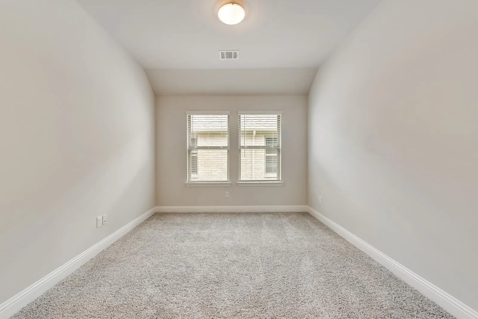 Single Family Residence For Rent in Collin County , 3504 Lillian Court, Celina, Texas 75009, 4 Bedroom, 2 Bathroom, 2 Garage spaces, 2,178 Sqft, built in 2021, mls#21363662, Real Estate Agent in Celina, Homes For Rent in Collin county, Homes For Rent in Celina, Realtor in Celina Texas, Real Estate Brokerage Independent Realty Texas, Luminita Cordes Realtor