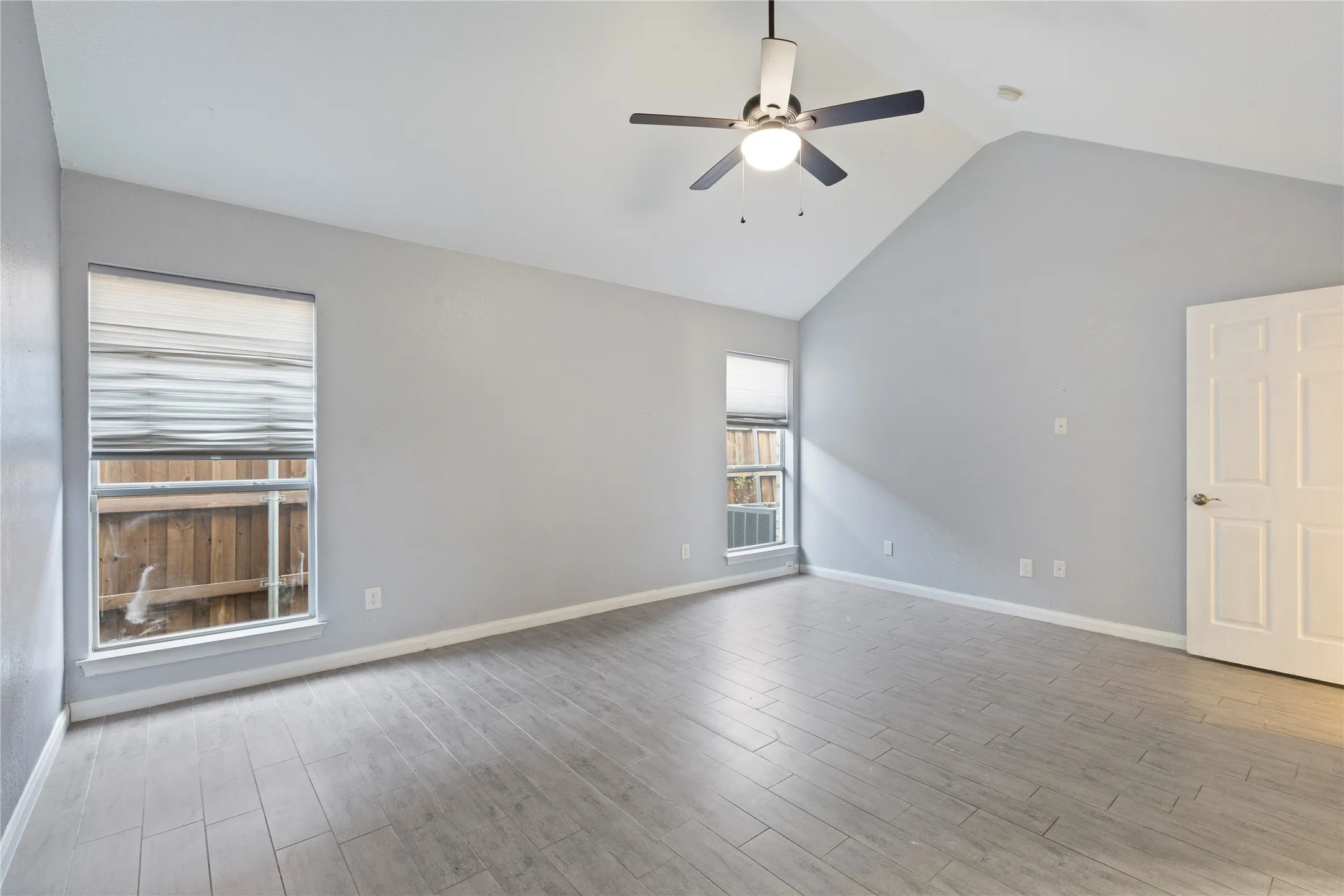 Single Family Residence For Sale in Dallas County , 1302 Ryan Drive, Mesquite, Texas 75149, 3 Bedroom, 2 Bathroom, 2 Garage spaces, 1,763 Sqft, built in 1999, mls#21363664, Real Estate Agent in Mesquite, Homes For Sale in Dallas county, Homes For Sale in Mesquite, Realtor in Mesquite Texas, Real Estate Brokerage Independent Realty Texas, Luminita Cordes Realtor