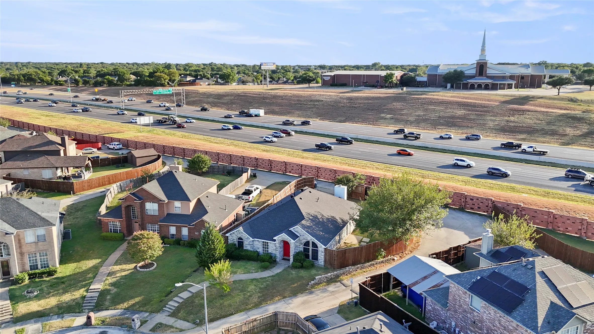 Single Family Residence For Sale in Dallas County , 1302 Ryan Drive, Mesquite, Texas 75149, 3 Bedroom, 2 Bathroom, 2 Garage spaces, 1,763 Sqft, built in 1999, mls#21363664, Real Estate Agent in Mesquite, Homes For Sale in Dallas county, Homes For Sale in Mesquite, Realtor in Mesquite Texas, Real Estate Brokerage Independent Realty Texas, Luminita Cordes Realtor
