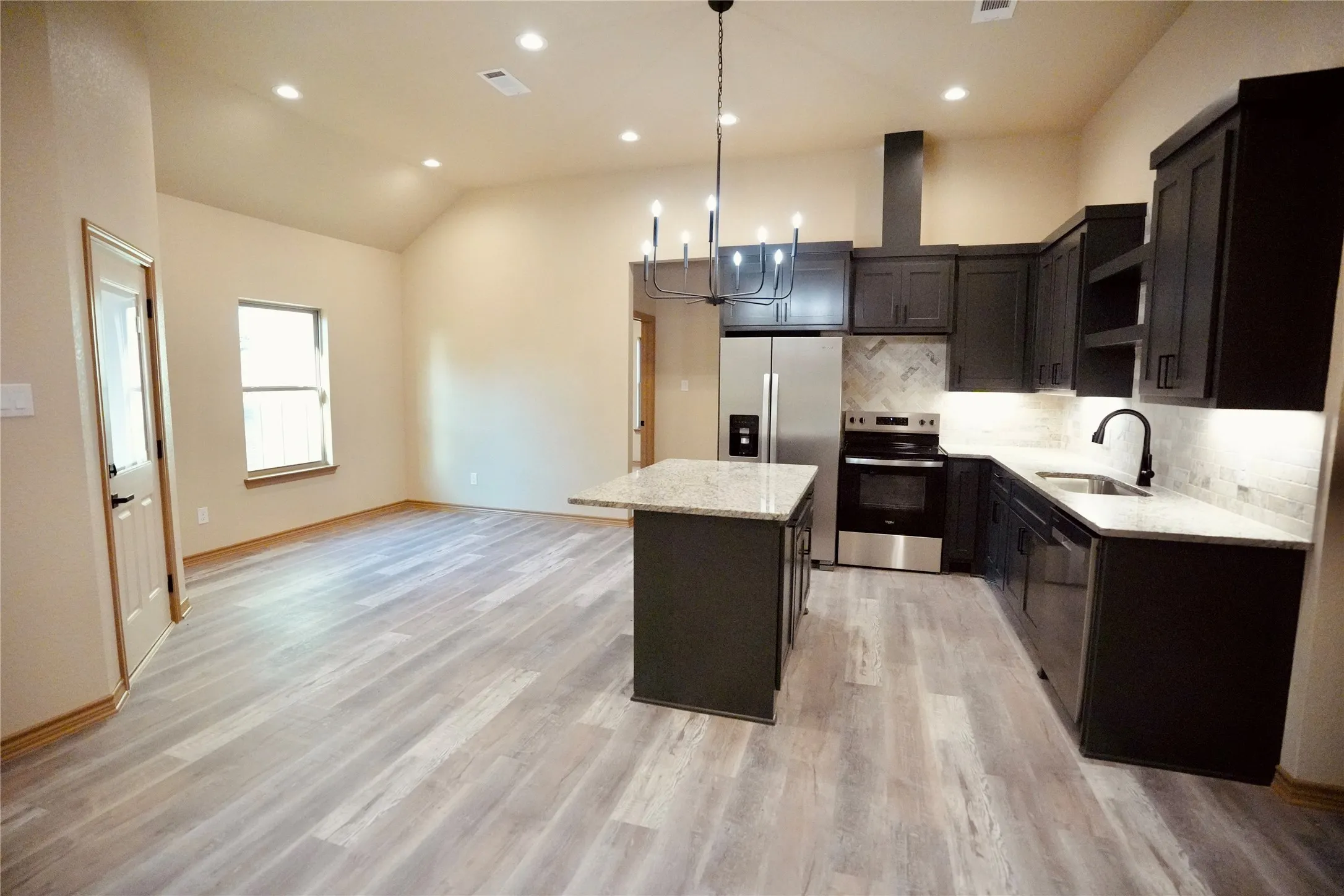 Single Family Residence For Sale in Palo Pinto County , 320 Summit Drive, Mineral Wells, Texas 76067, 3 Bedroom, 2 Bathroom, 2 Garage spaces, 1,488 Sqft, built in 2026, mls#21360681, Real Estate Agent in Mineral Wells, Homes For Sale in Palo Pinto county, Homes For Sale in Mineral Wells, Realtor in Mineral Wells Texas, Real Estate Brokerage Independent Realty Texas, Luminita Cordes Realtor