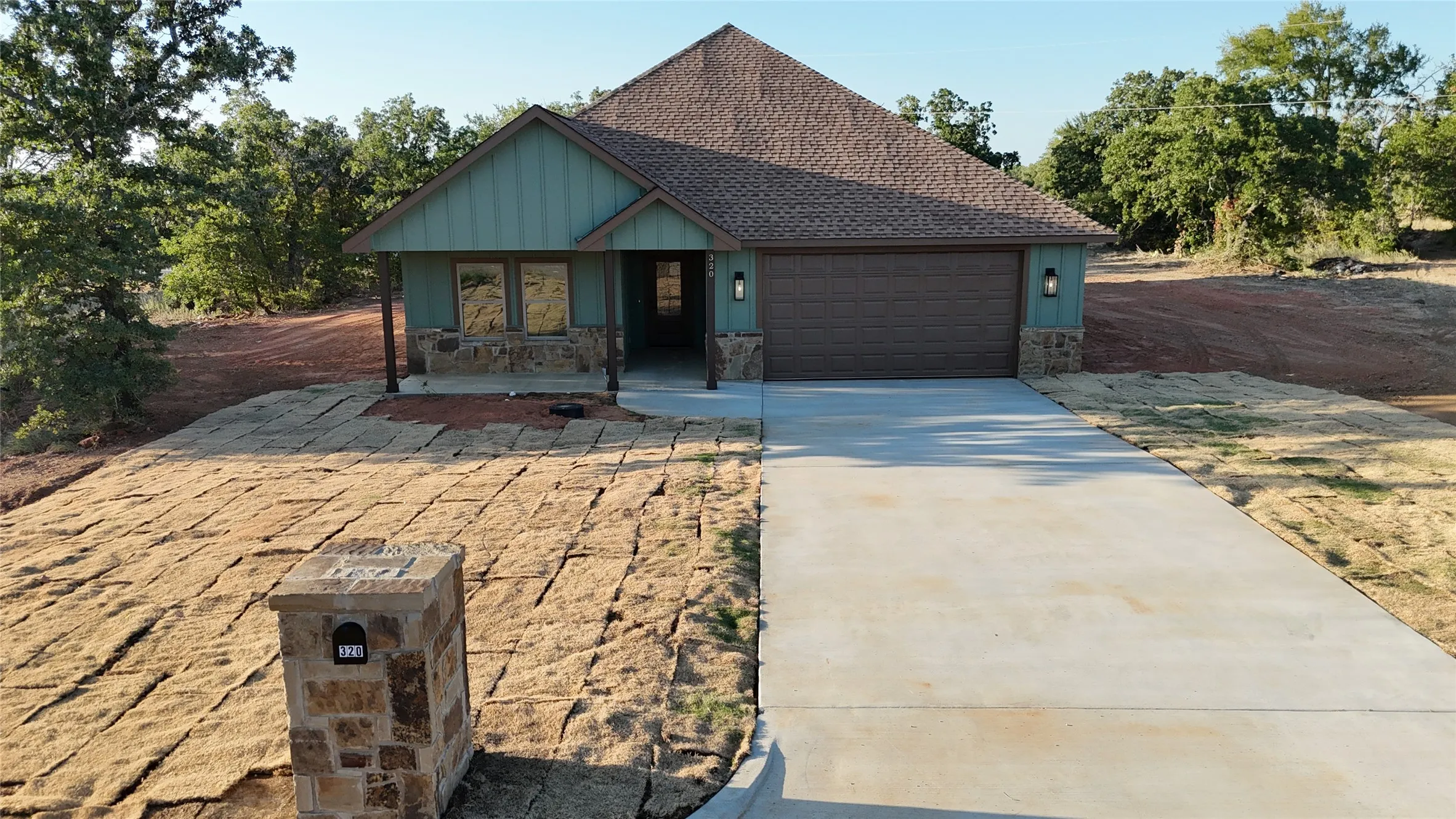 Single Family Residence For Sale in Palo Pinto County , 320 Summit Drive, Mineral Wells, Texas 76067, 3 Bedroom, 2 Bathroom, 2 Garage spaces, 1,488 Sqft, built in 2026, mls#21360681, Real Estate Agent in Mineral Wells, Homes For Sale in Palo Pinto county, Homes For Sale in Mineral Wells, Realtor in Mineral Wells Texas, Real Estate Brokerage Independent Realty Texas, Luminita Cordes Realtor