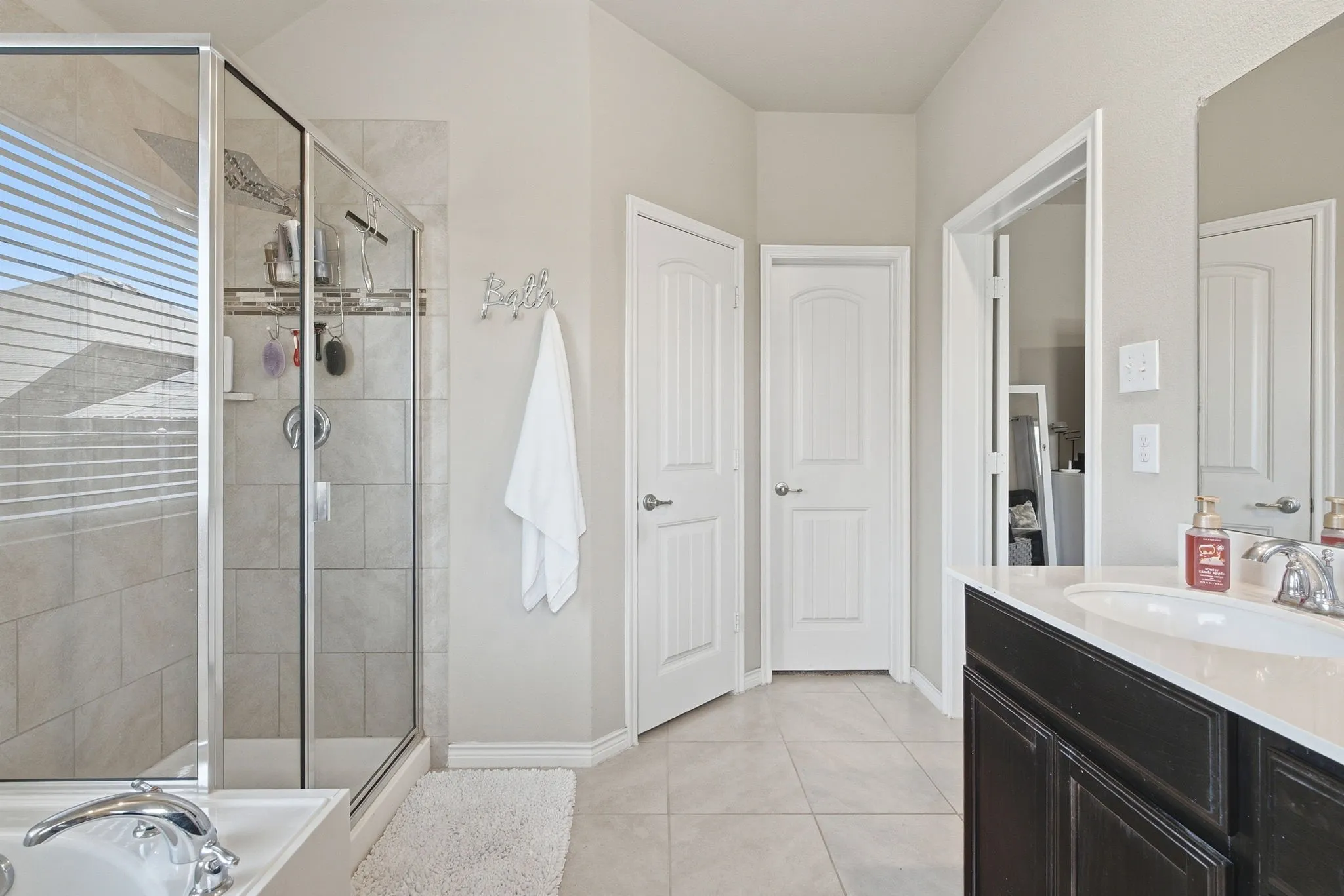 Single Family Residence For Sale in Collin County , 10233 Long Branch Drive, Mc Kinney, Texas 75071, 4 Bedroom, 2 Bathroom, 2 Garage spaces, 1,621 Sqft, built in 2018, mls#21363644, Real Estate Agent in Mc Kinney, Homes For Sale in Collin county, Homes For Sale in Mc Kinney, Realtor in Mc Kinney Texas, Real Estate Brokerage Independent Realty Texas, Luminita Cordes Realtor