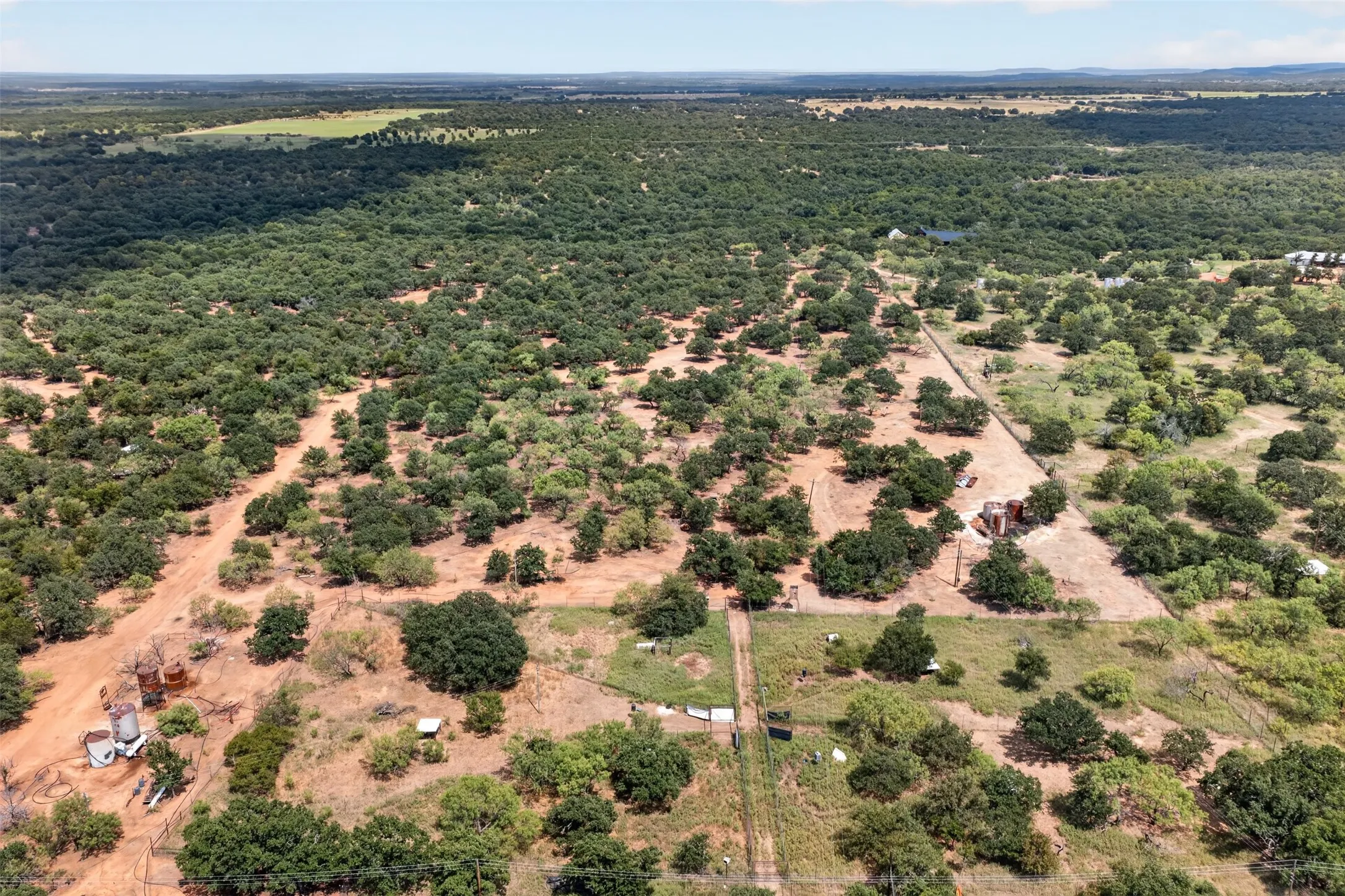 Single Family Residence For Sale in Young County , 400 Pumphrey Road, Loving, Texas 76460, 4 Bedroom, 3 Bathroom, Garage spaces, 3,536 Sqft, built in 2009, Price $1,900,000, mls#21359633, Real Estate Agent in Loving, Homes For Sale in Young county, Homes For Sale in Loving, Realtor in Loving Texas, Real Estate Brokerage Independent Realty Texas, Luminita Cordes Realtor