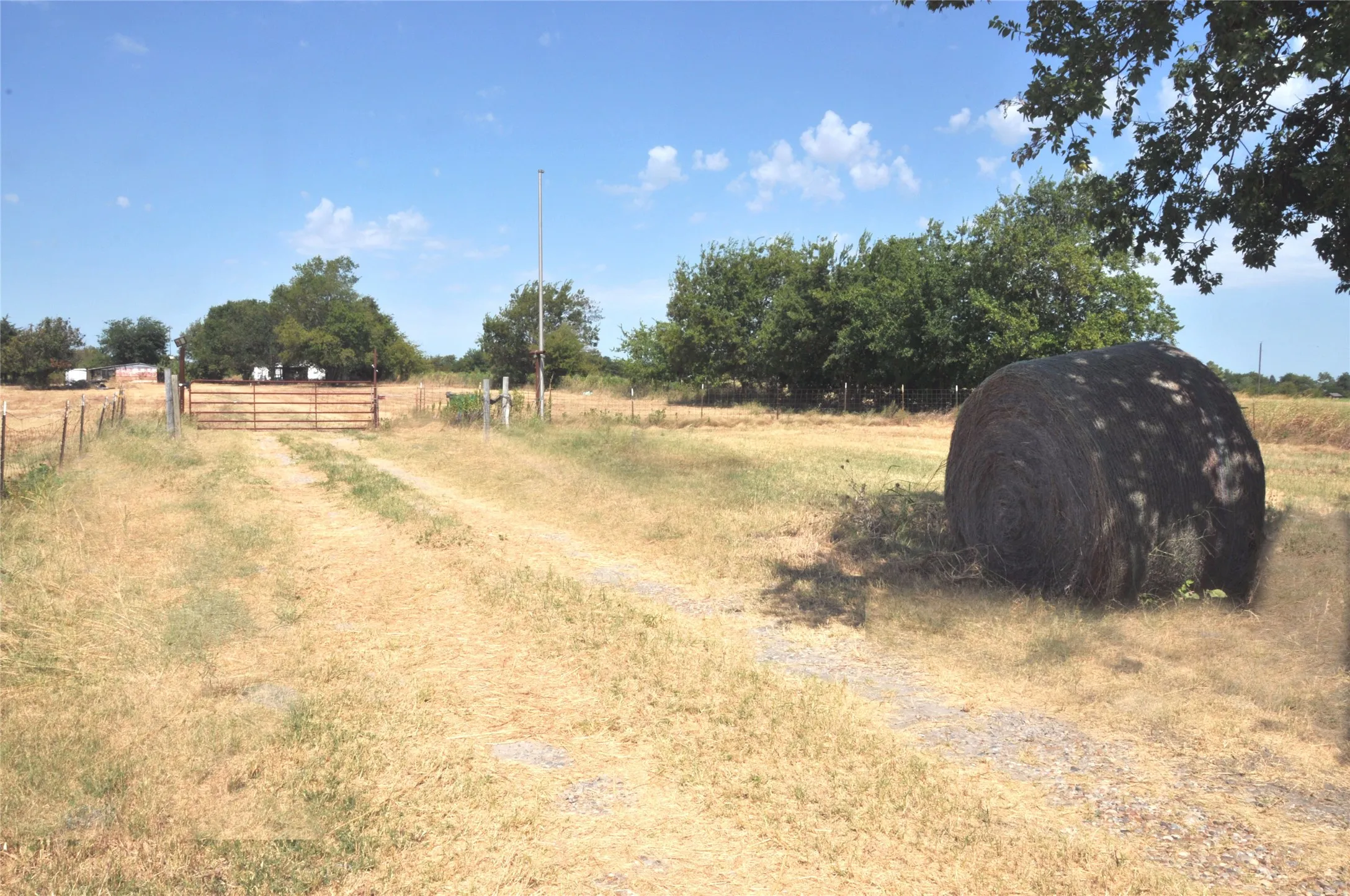 Improved Land For Sale in Fannin County , 9730 S Hwy 78, Leonard, Texas 75452, 0, 0, Garage spaces, 0 Sqft, built in 0, mls#21351029, Real Estate Agent in Leonard, Homes For Sale in Fannin county, Homes For Sale in Leonard, Realtor in Leonard Texas, Real Estate Brokerage Independent Realty Texas, Luminita Cordes Realtor