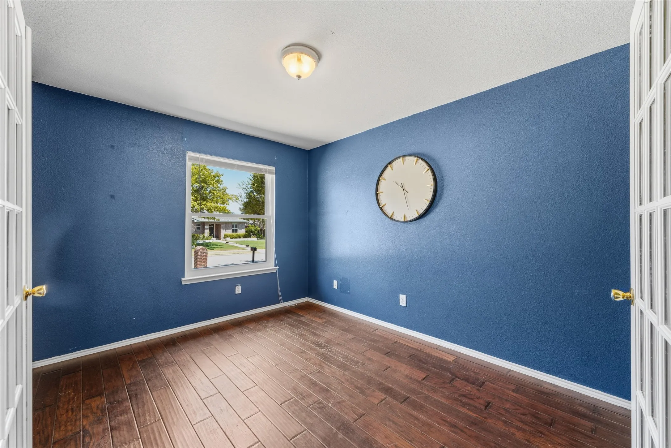 Single Family Residence For Sale in Collin County , 12395 Foothill Lane, Frisco, Texas 75035, 3 Bedroom, 2 Bathroom, 2 Garage spaces, 2,097 Sqft, built in 2003, mls#21352051, Real Estate Agent in Frisco, Homes For Sale in Collin county, Homes For Sale in Frisco, Realtor in Frisco Texas, Real Estate Brokerage Independent Realty Texas, Luminita Cordes Realtor