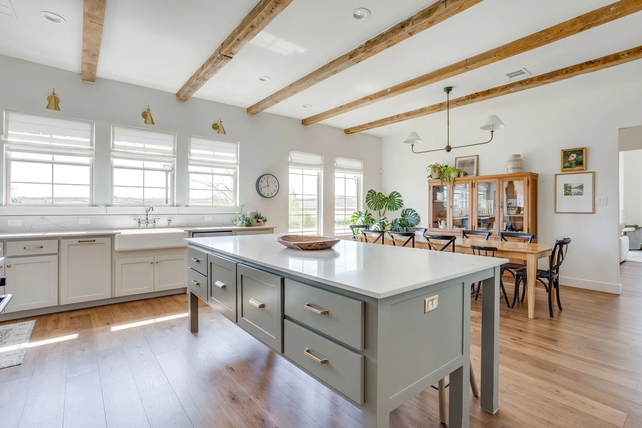 Single Family Residence For Sale in Parker County , 14000 Rozana Street, Fort Worth, Texas 76008, 4 Bedroom, 3 Bathroom, 2 Garage spaces, 3,211 Sqft, built in 2022, mls#21357630, Real Estate Agent in Fort Worth, Homes For Sale in Parker county, Homes For Sale in Fort Worth, Realtor in Fort Worth Texas, Real Estate Brokerage Independent Realty Texas, Luminita Cordes Realtor