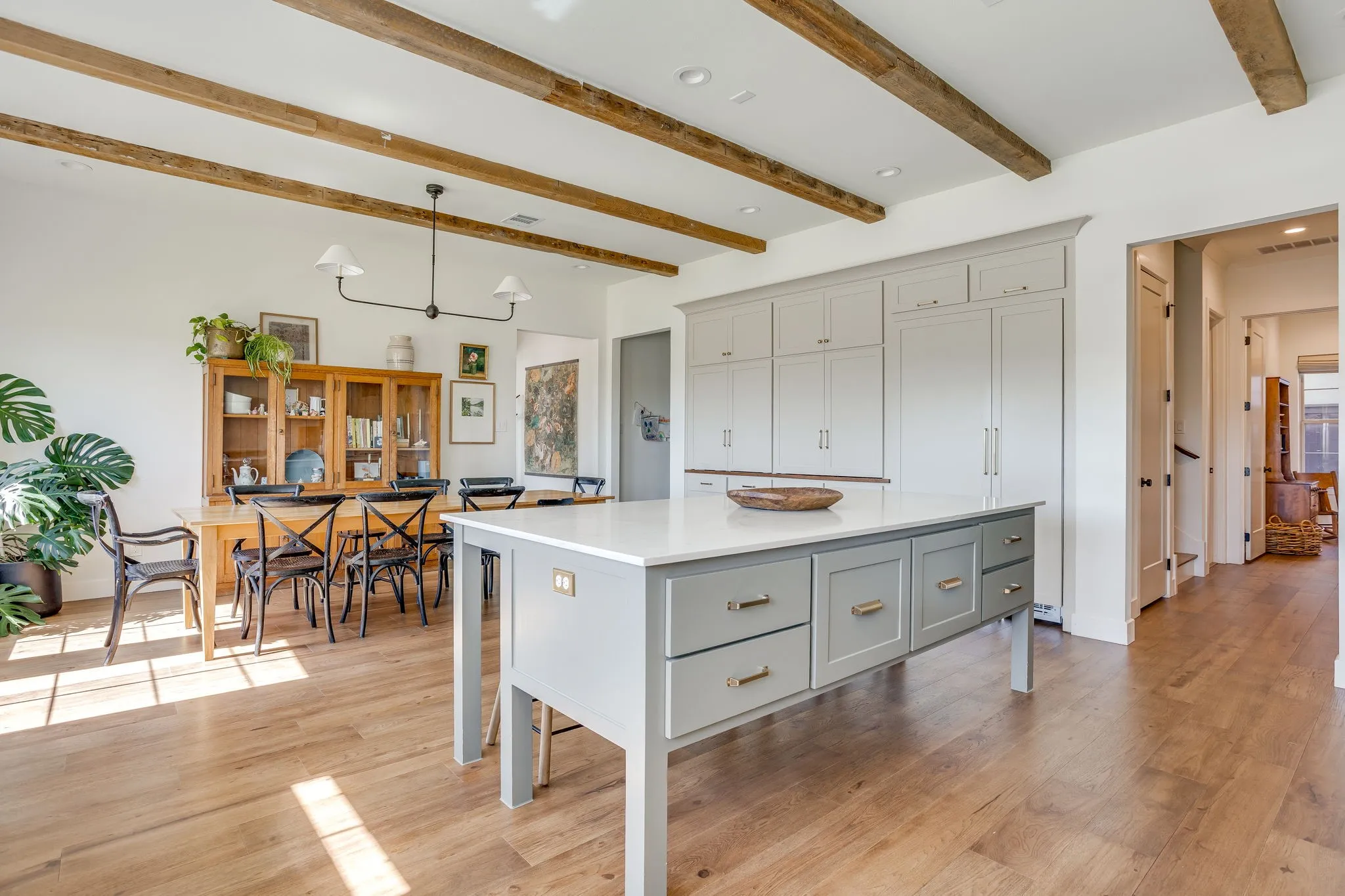 Single Family Residence For Sale in Parker County , 14000 Rozana Street, Fort Worth, Texas 76008, 4 Bedroom, 3 Bathroom, 2 Garage spaces, 3,211 Sqft, built in 2022, mls#21357630, Real Estate Agent in Fort Worth, Homes For Sale in Parker county, Homes For Sale in Fort Worth, Realtor in Fort Worth Texas, Real Estate Brokerage Independent Realty Texas, Luminita Cordes Realtor
