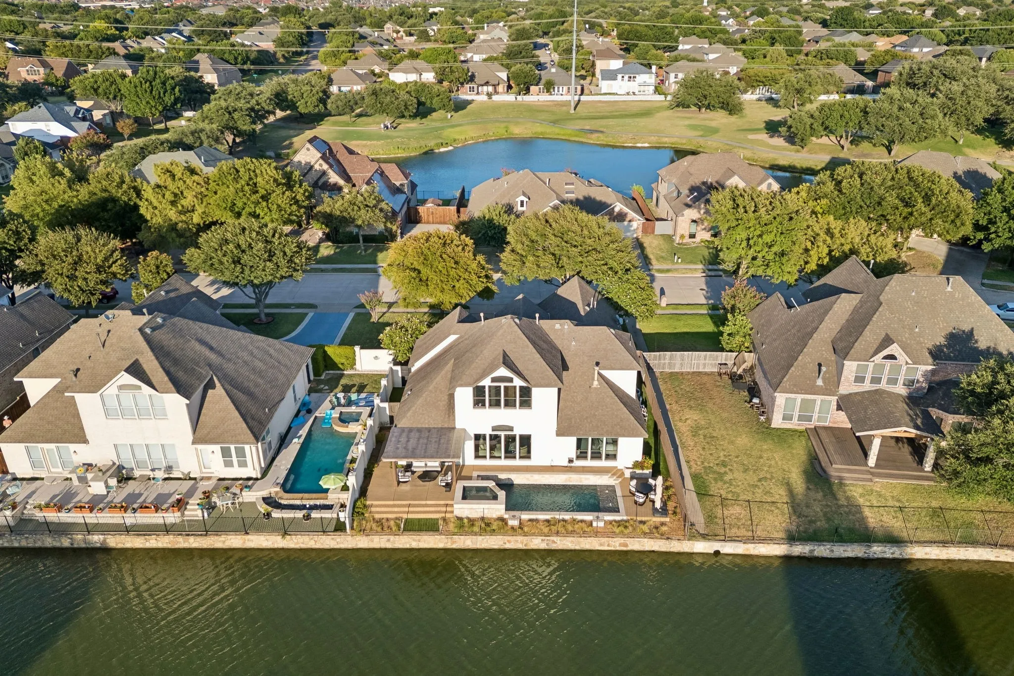 Single Family Residence For Sale in Collin County , 5303 Lafayette Drive, Frisco, Texas 75035, 4 Bedroom, 3 Bathroom, 2 Garage spaces, 3,244 Sqft, built in 2001, mls#21358570, Real Estate Agent in Frisco, Homes For Sale in Collin county, Homes For Sale in Frisco, Realtor in Frisco Texas, Real Estate Brokerage Independent Realty Texas, Luminita Cordes Realtor