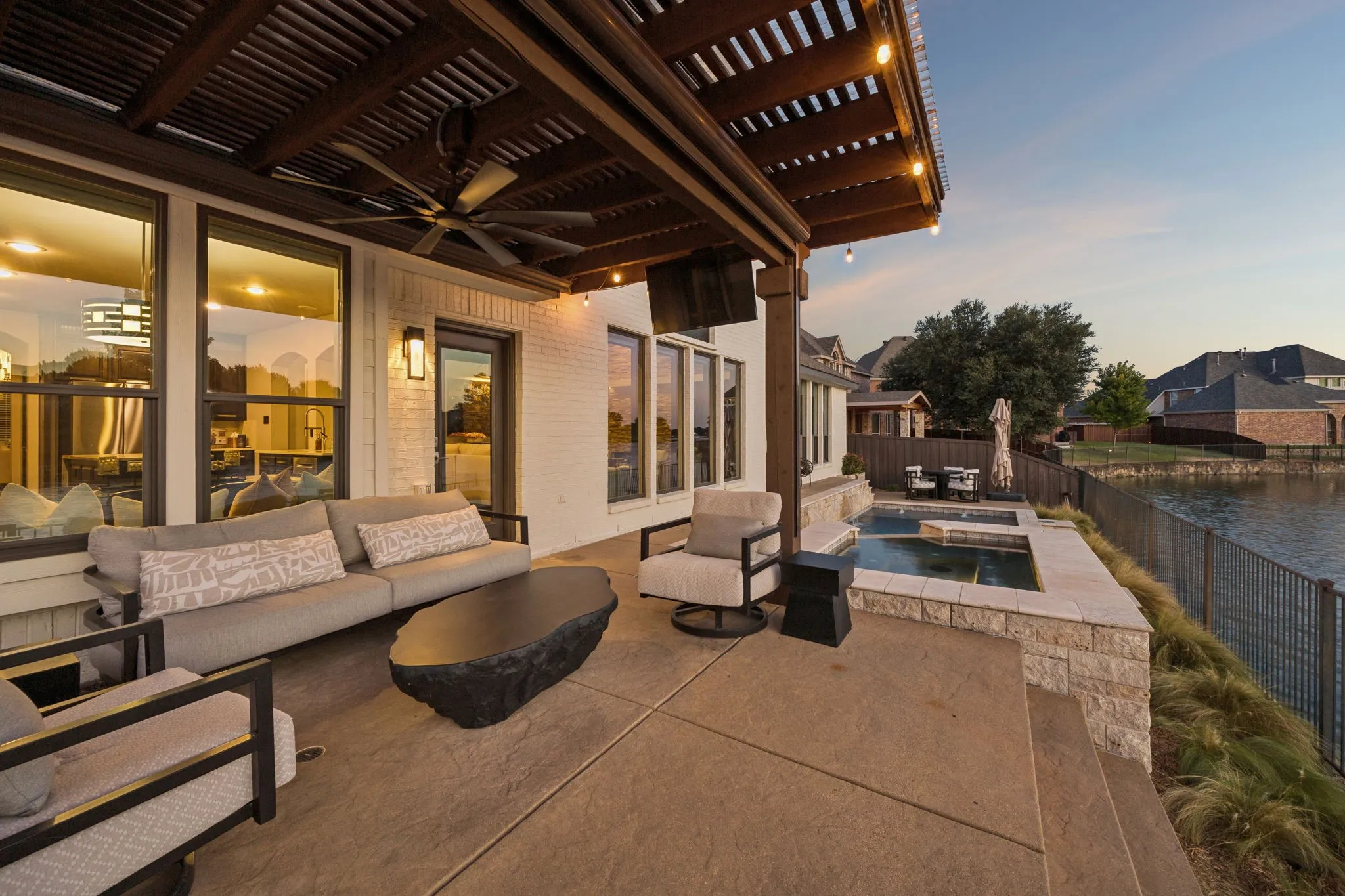 Single Family Residence For Sale in Collin County , 5303 Lafayette Drive, Frisco, Texas 75035, 4 Bedroom, 3 Bathroom, 2 Garage spaces, 3,244 Sqft, built in 2001, mls#21358570, Real Estate Agent in Frisco, Homes For Sale in Collin county, Homes For Sale in Frisco, Realtor in Frisco Texas, Real Estate Brokerage Independent Realty Texas, Luminita Cordes Realtor