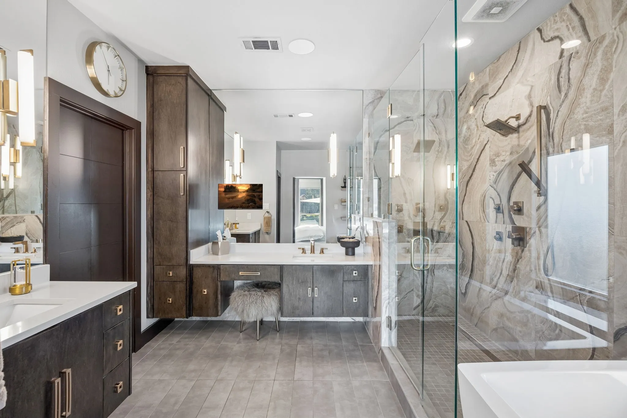 Single Family Residence For Sale in Collin County , 5303 Lafayette Drive, Frisco, Texas 75035, 4 Bedroom, 3 Bathroom, 2 Garage spaces, 3,244 Sqft, built in 2001, mls#21358570, Real Estate Agent in Frisco, Homes For Sale in Collin county, Homes For Sale in Frisco, Realtor in Frisco Texas, Real Estate Brokerage Independent Realty Texas, Luminita Cordes Realtor