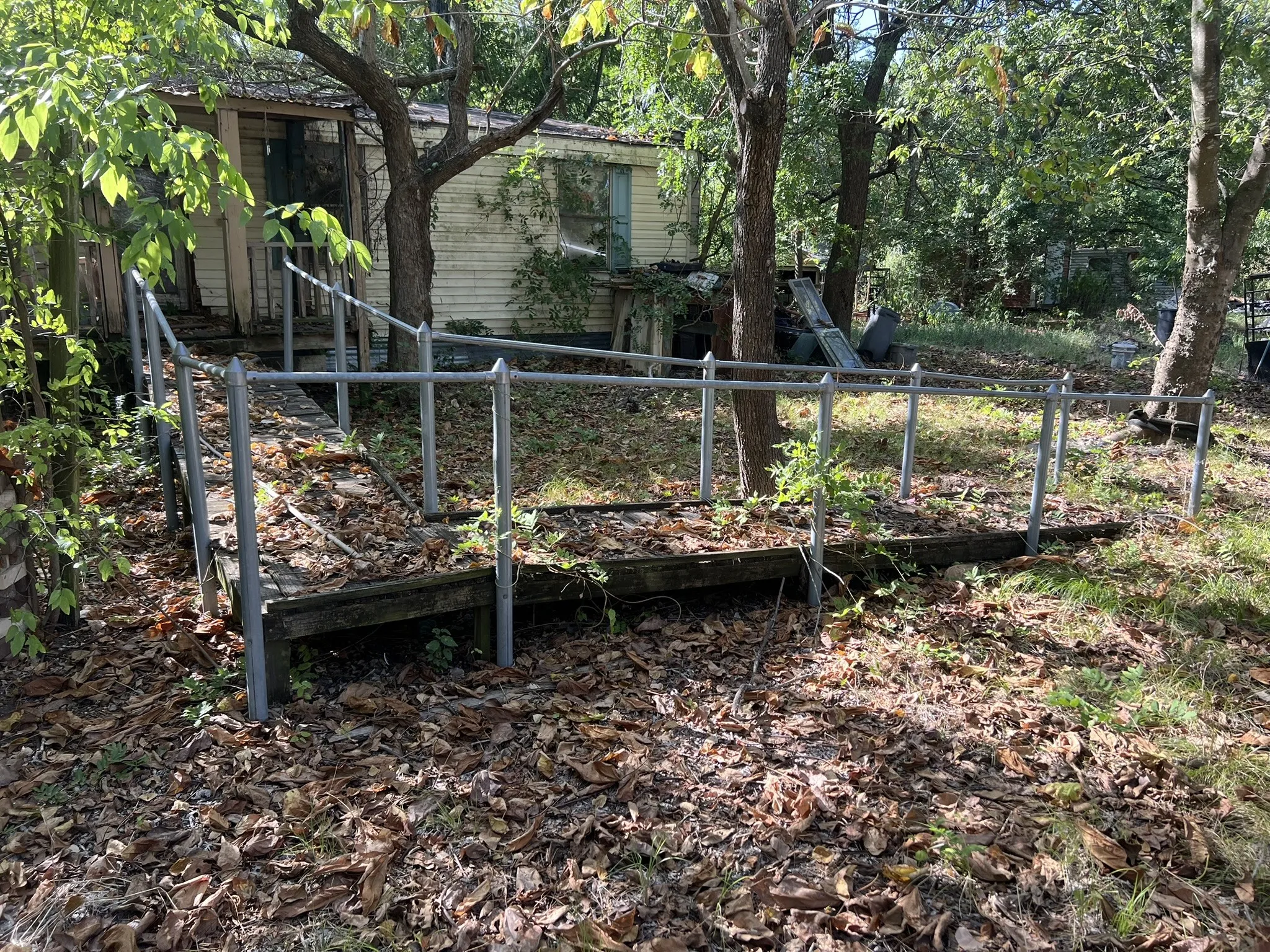 Mobile Home For Sale in Hunt County , 10163 Gaillard Lake, Wills Point, Texas 75169, 2 Bedroom, 1 Bathroom, Garage spaces, 2,432 Sqft, built in 1984, mls#21363681, Real Estate Agent in Wills Point, Homes For Sale in Hunt county, Homes For Sale in Wills Point, Realtor in Wills Point Texas, Real Estate Brokerage Independent Realty Texas, Luminita Cordes Realtor