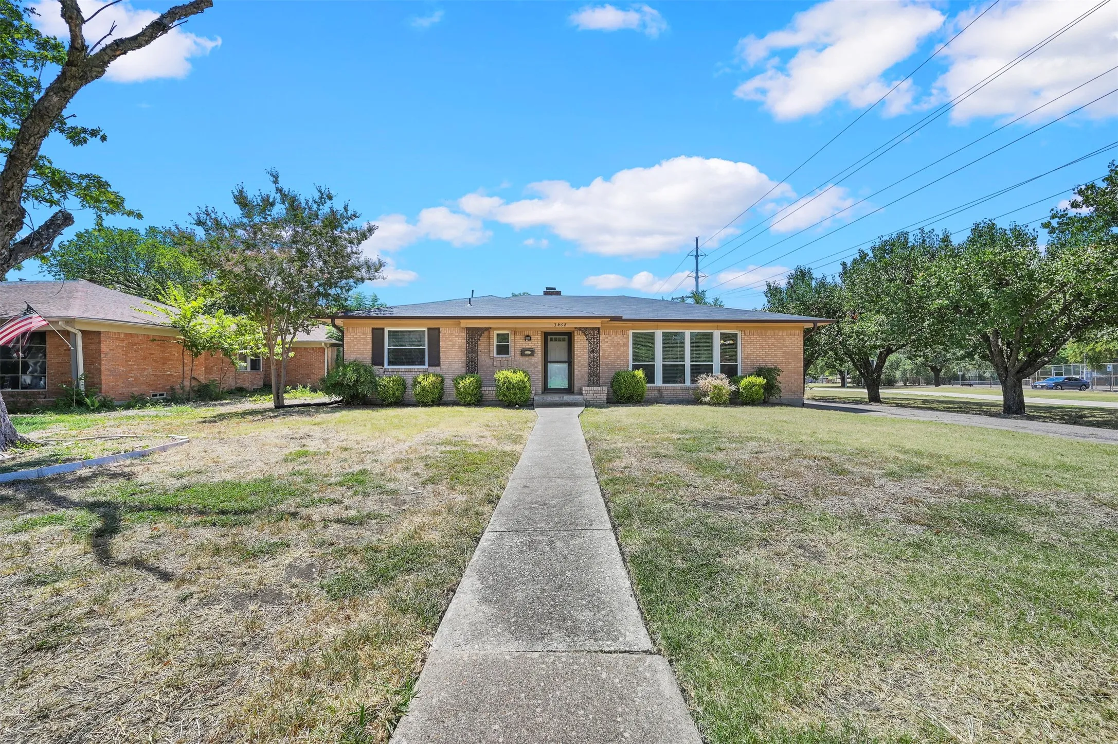 Single Family Residence For Rent in Dallas County , 3468 Townsend Drive, Dallas, Texas 75229, 3 Bedroom, 2 Bathroom, 2 Garage spaces, 1,895 Sqft, built in 1957, mls#21361774, Real Estate Agent in Dallas, Homes For Rent in Dallas county, Homes For Rent in Dallas, Realtor in Dallas Texas, Real Estate Brokerage Independent Realty Texas, Luminita Cordes Realtor