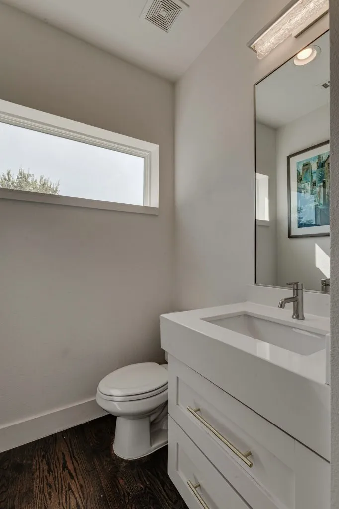 Condominium For Sale in Dallas County , 5711 Bryan Parkway 102, Dallas, Texas 75206, 2 Bedroom, 3 Bathroom, 2 Garage spaces, 1,527 Sqft, built in 2017, mls#21361351, Real Estate Agent in Dallas, Homes For Sale in Dallas county, Homes For Sale in Dallas, Realtor in Dallas Texas, Real Estate Brokerage Independent Realty Texas, Luminita Cordes Realtor