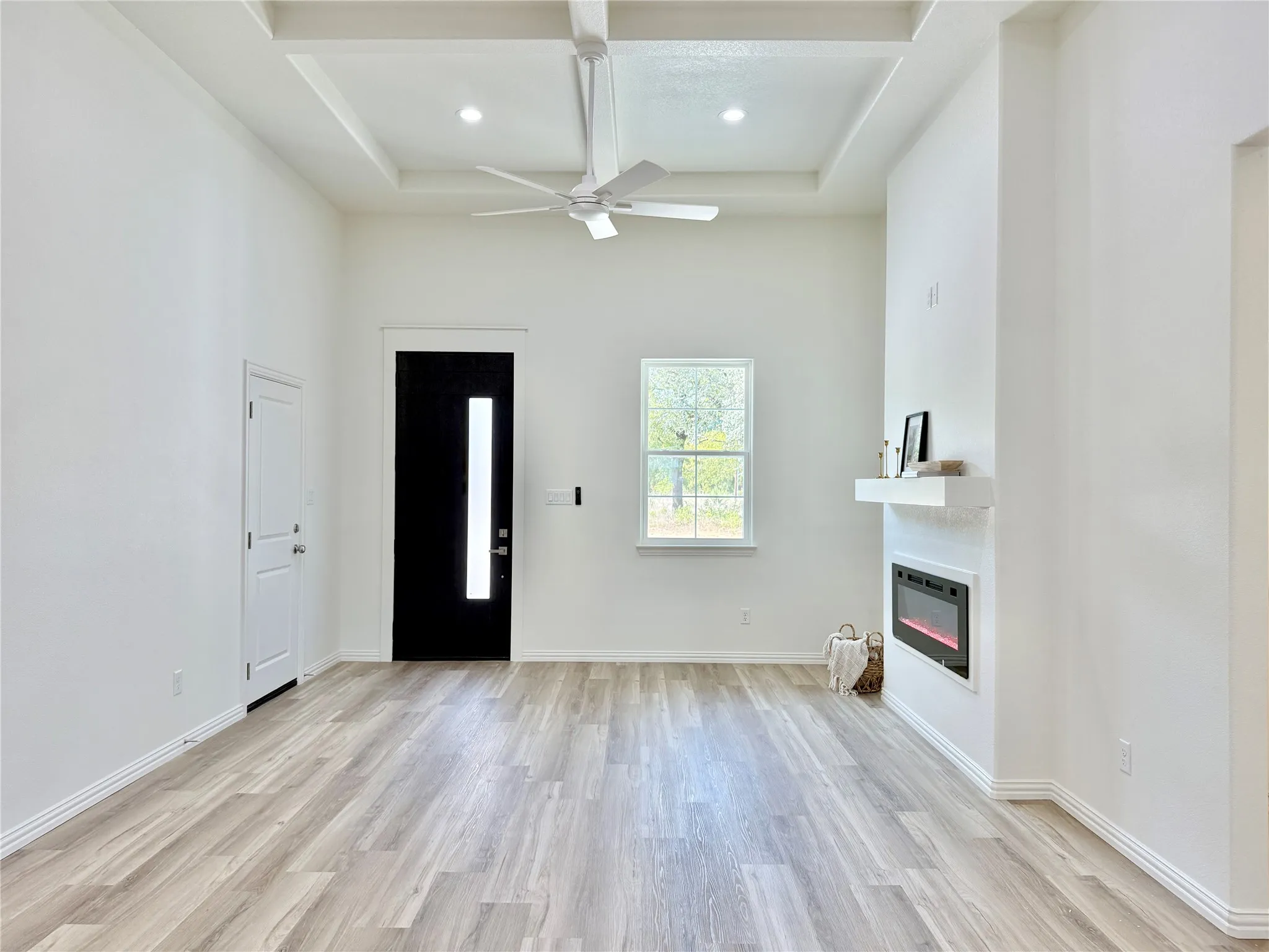 Single Family Residence For Sale in Hood County , 5555 Mercedes Circle, Granbury, Texas 76048, 3 Bedroom, 2 Bathroom, 1 Garage spaces, 1,425 Sqft, built in 2026, mls#21363322, Real Estate Agent in Granbury, Homes For Sale in Hood county, Homes For Sale in Granbury, Realtor in Granbury Texas, Real Estate Brokerage Independent Realty Texas, Luminita Cordes Realtor
