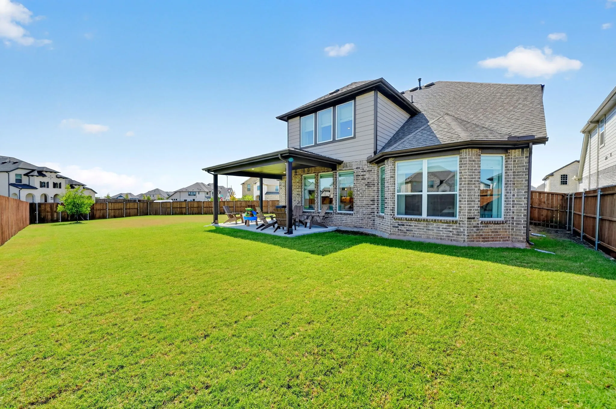 Single Family Residence For Sale in Denton County , 721 Kurrus Street, Justin, Texas 76247, 5 Bedroom, 4 Bathroom, 2 Garage spaces, 3,144 Sqft, built in 2025, mls#21361401, Real Estate Agent in Justin, Homes For Sale in Denton county, Homes For Sale in Justin, Realtor in Justin Texas, Real Estate Brokerage Independent Realty Texas, Luminita Cordes Realtor
