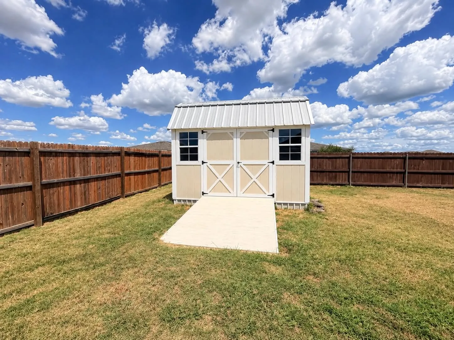 Single Family Residence For Sale in Kaufman County , 2915 Emma Lane, Mabank, Texas 75147, 3 Bedroom, 2 Bathroom, 2 Garage spaces, 1,239 Sqft, built in 2021, mls#21362608, Real Estate Agent in Mabank, Homes For Sale in Kaufman county, Homes For Sale in Mabank, Realtor in Mabank Texas, Real Estate Brokerage Independent Realty Texas, Luminita Cordes Realtor