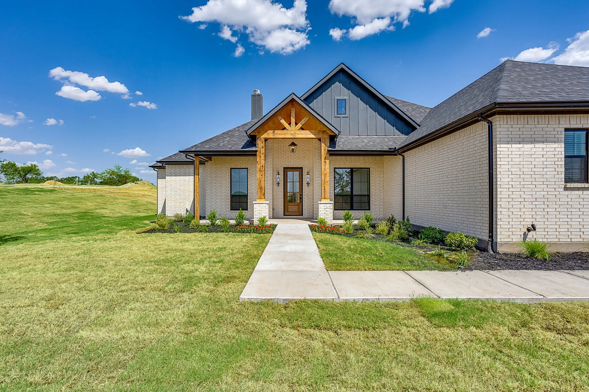 Single Family Residence For Sale in Parker County , 801 Zachary Michael Court, Springtown, Texas 76082, 3 Bedroom, 3 Bathroom, 3 Garage spaces, 2,436 Sqft, built in 2026, mls#21357515, Real Estate Agent in Springtown, Homes For Sale in Parker county, Homes For Sale in Springtown, Realtor in Springtown Texas, Real Estate Brokerage Independent Realty Texas, Luminita Cordes Realtor