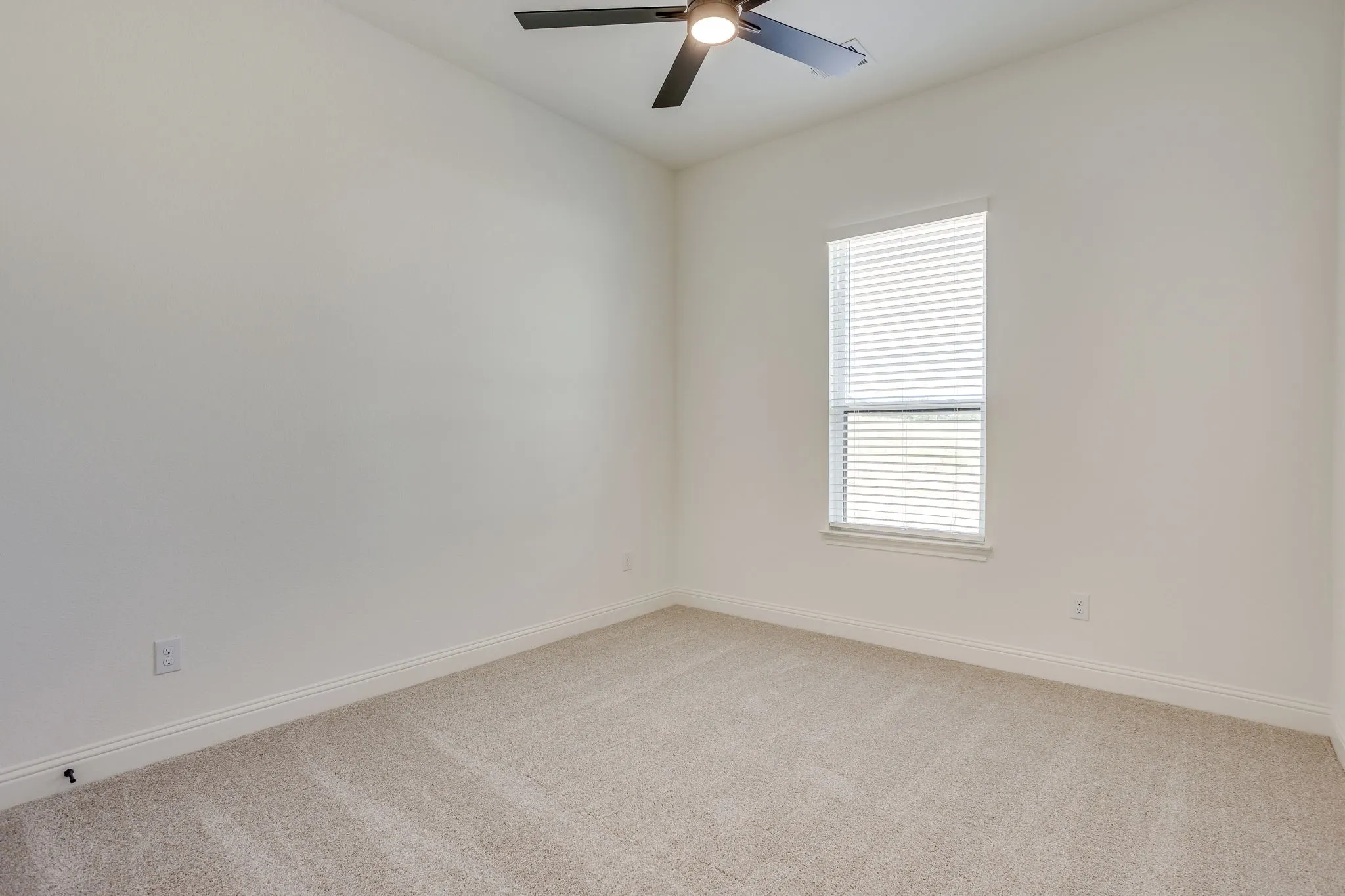 Single Family Residence For Sale in Parker County , 801 Zachary Michael Court, Springtown, Texas 76082, 3 Bedroom, 3 Bathroom, 3 Garage spaces, 2,436 Sqft, built in 2026, mls#21357515, Real Estate Agent in Springtown, Homes For Sale in Parker county, Homes For Sale in Springtown, Realtor in Springtown Texas, Real Estate Brokerage Independent Realty Texas, Luminita Cordes Realtor