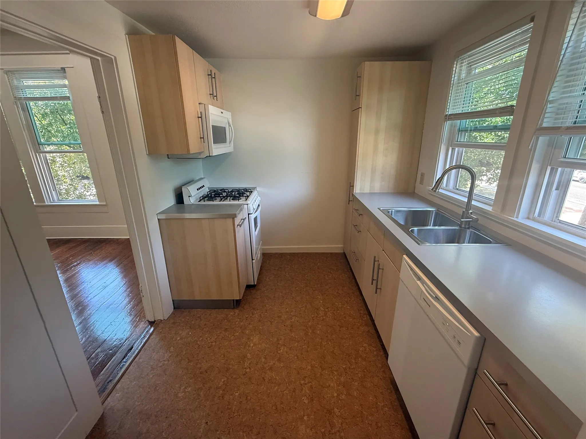 Apartment For Rent in Denton County , 715 W Hickory A4, Denton, Texas 76201, 1 Bedroom, 1 Bathroom, Garage spaces, 583 Sqft, built in 1930, mls#21359722, Real Estate Agent in Denton, Homes For Rent in Denton county, Homes For Rent in Denton, Realtor in Denton Texas, Real Estate Brokerage Independent Realty Texas, Luminita Cordes Realtor
