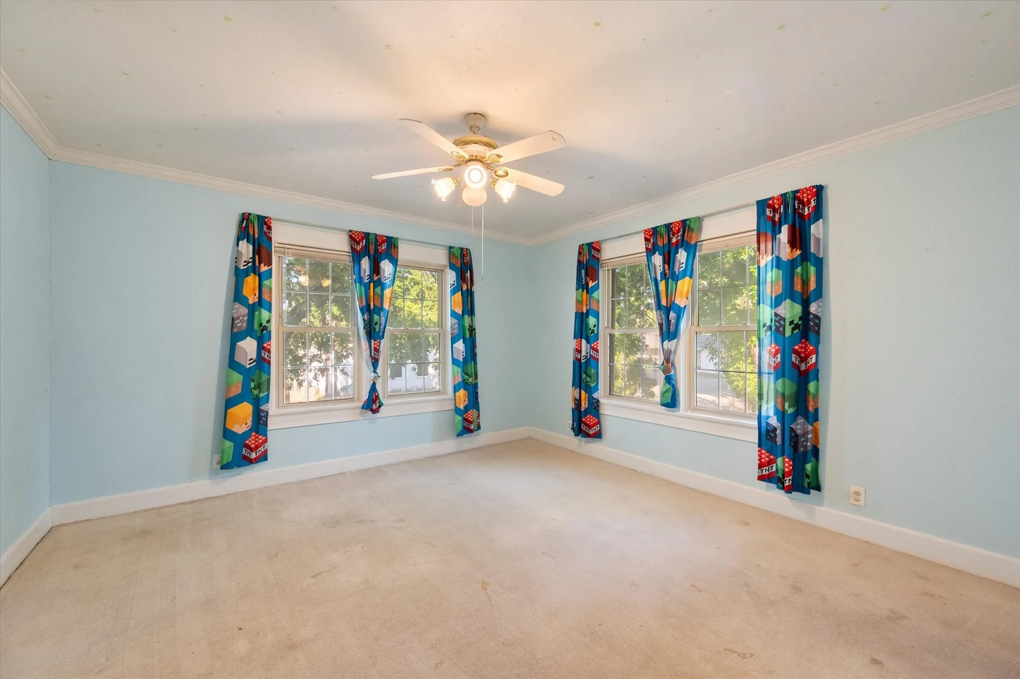 Single Family Residence For Sale in Navarro County , 1452 W 2nd Avenue, Corsicana, Texas 75110, 4 Bedroom, 3 Bathroom, Garage spaces, 3,456 Sqft, built in 1924, Price $275,000, mls#21363104, Real Estate Agent in Corsicana, Homes For Sale in Navarro county, Homes For Sale in Corsicana, Realtor in Corsicana Texas, Real Estate Brokerage Independent Realty Texas, Luminita Cordes Realtor