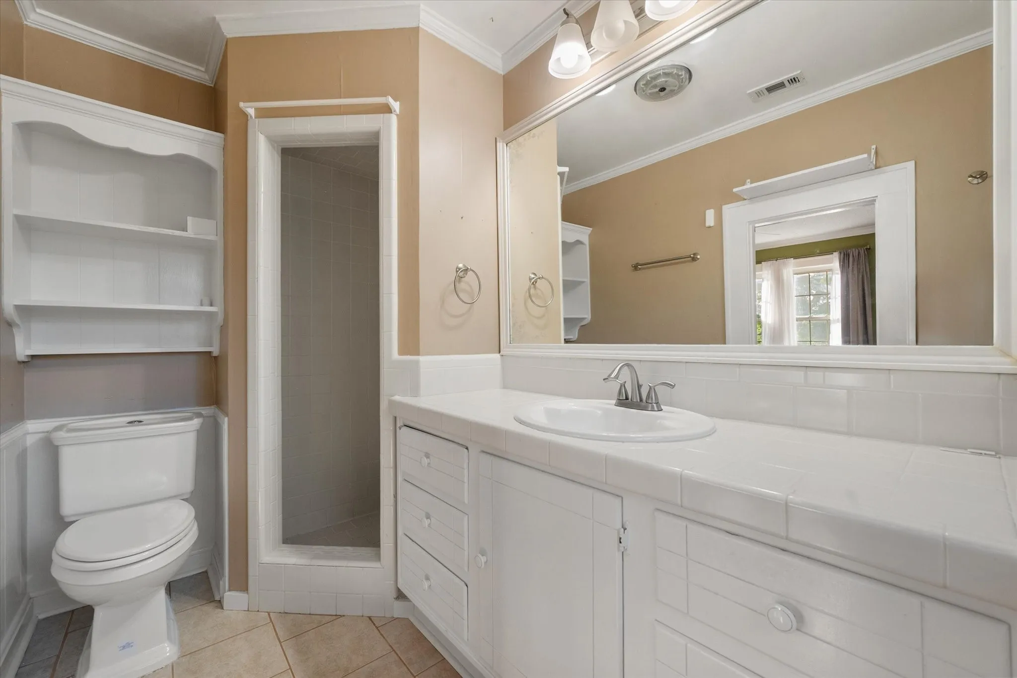 Single Family Residence For Sale in Navarro County , 1452 W 2nd Avenue, Corsicana, Texas 75110, 4 Bedroom, 3 Bathroom, Garage spaces, 3,456 Sqft, built in 1924, Price $275,000, mls#21363104, Real Estate Agent in Corsicana, Homes For Sale in Navarro county, Homes For Sale in Corsicana, Realtor in Corsicana Texas, Real Estate Brokerage Independent Realty Texas, Luminita Cordes Realtor