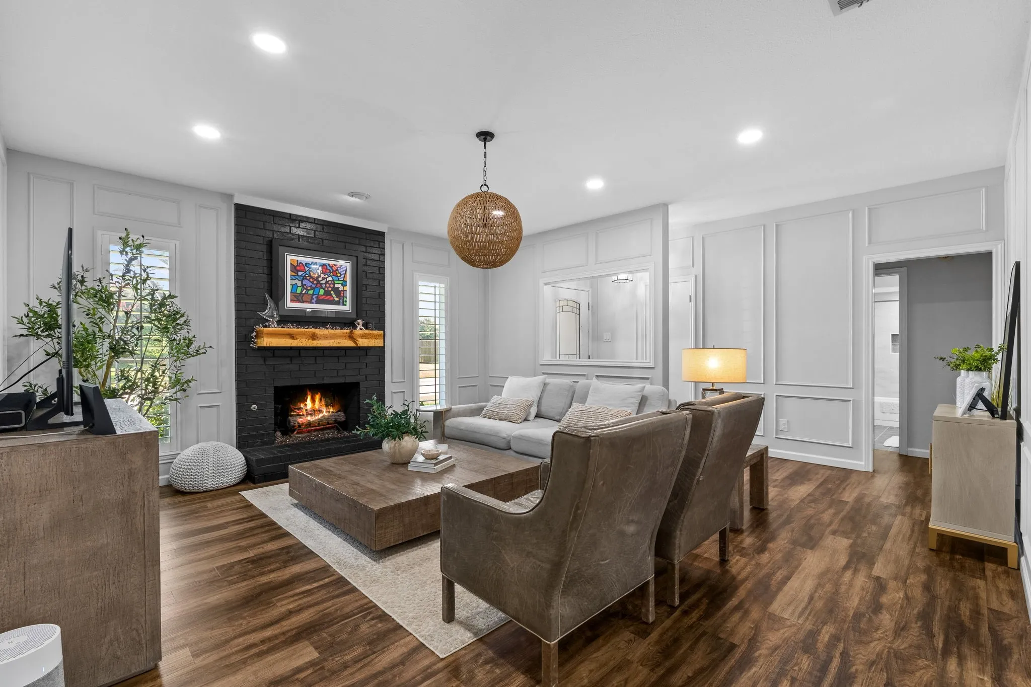 Single Family Residence For Sale in Denton County , 2403 Silverthorne Drive, Dallas, Texas 75287, 3 Bedroom, 2 Bathroom, 2 Garage spaces, 1,822 Sqft, built in 1983, mls#21347644, Real Estate Agent in Dallas, Homes For Sale in Denton county, Homes For Sale in Dallas, Realtor in Dallas Texas, Real Estate Brokerage Independent Realty Texas, Luminita Cordes Realtor