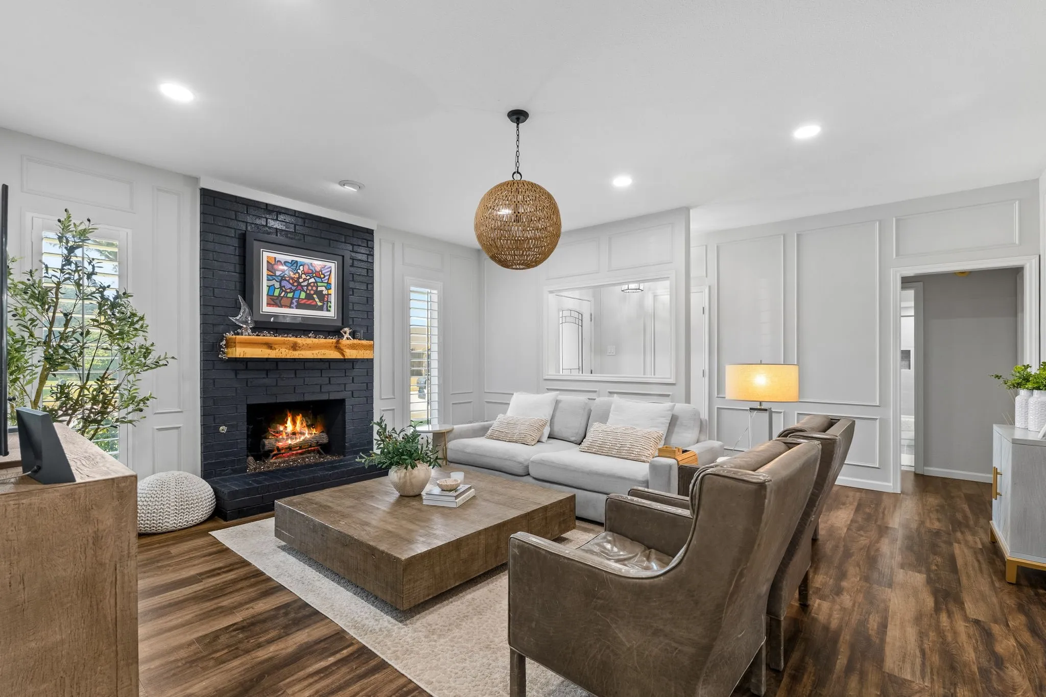 Single Family Residence For Sale in Denton County , 2403 Silverthorne Drive, Dallas, Texas 75287, 3 Bedroom, 2 Bathroom, 2 Garage spaces, 1,822 Sqft, built in 1983, mls#21347644, Real Estate Agent in Dallas, Homes For Sale in Denton county, Homes For Sale in Dallas, Realtor in Dallas Texas, Real Estate Brokerage Independent Realty Texas, Luminita Cordes Realtor