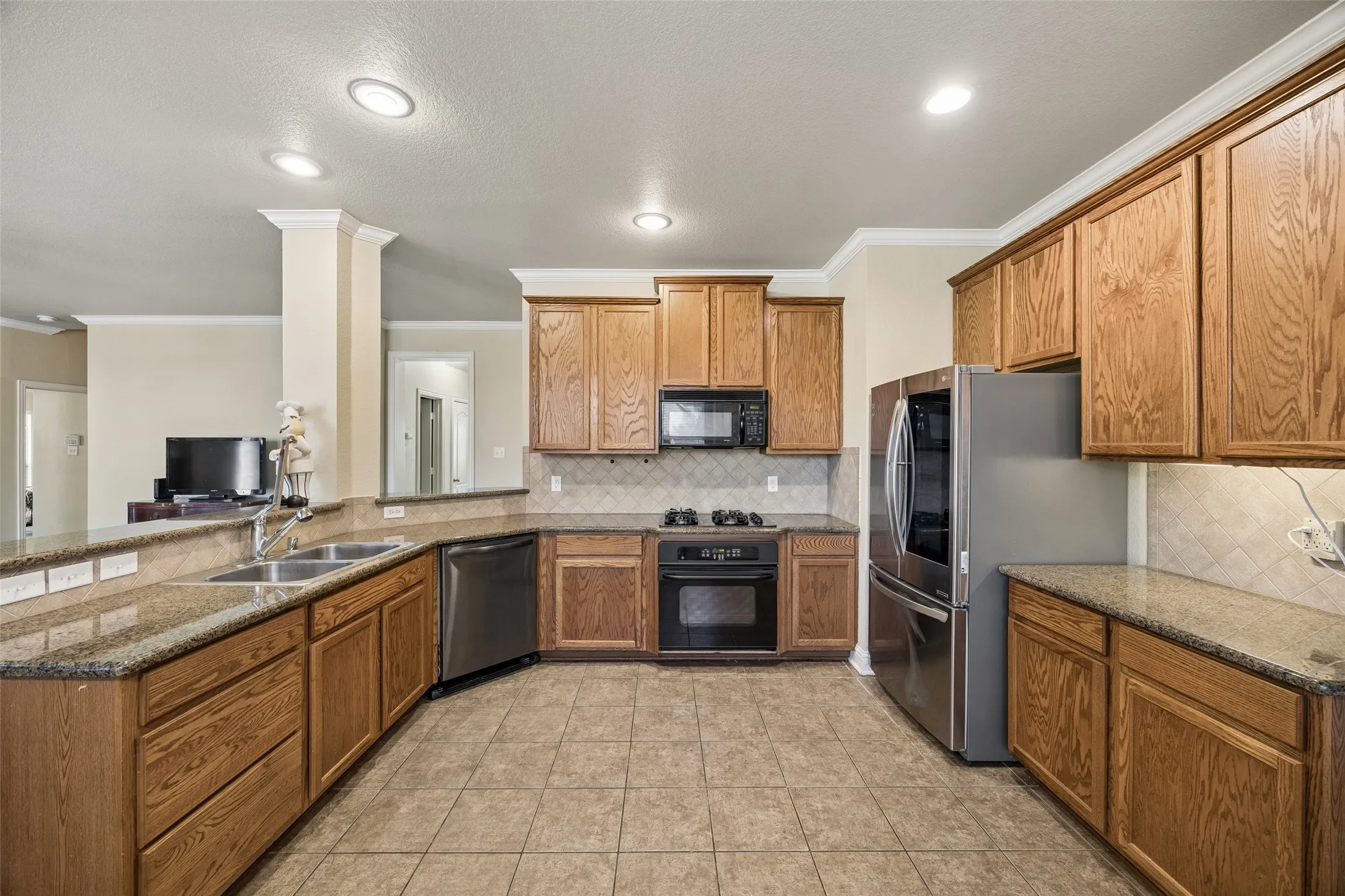 Single Family Residence For Sale in Tarrant County , 4401 Monnig Lane, Fort Worth, Texas 76244, 3 Bedroom, 2 Bathroom, 2 Garage spaces, 2,274 Sqft, built in 2005, mls#21362647, Real Estate Agent in Fort Worth, Homes For Sale in Tarrant county, Homes For Sale in Fort Worth, Realtor in Fort Worth Texas, Real Estate Brokerage Independent Realty Texas, Luminita Cordes Realtor