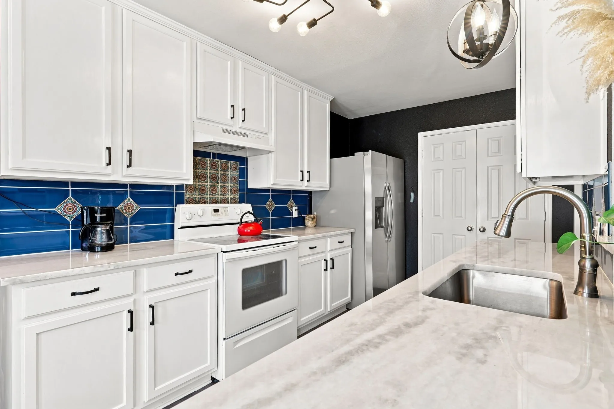 Single Family Residence For Sale in Collin County , 388 Elk Trail, Melissa, Texas 75454, 3 Bedroom, 2 Bathroom, 2 Garage spaces, 1,411 Sqft, built in 2004, mls#21362801, Real Estate Agent in Melissa, Homes For Sale in Collin county, Homes For Sale in Melissa, Realtor in Melissa Texas, Real Estate Brokerage Independent Realty Texas, Luminita Cordes Realtor