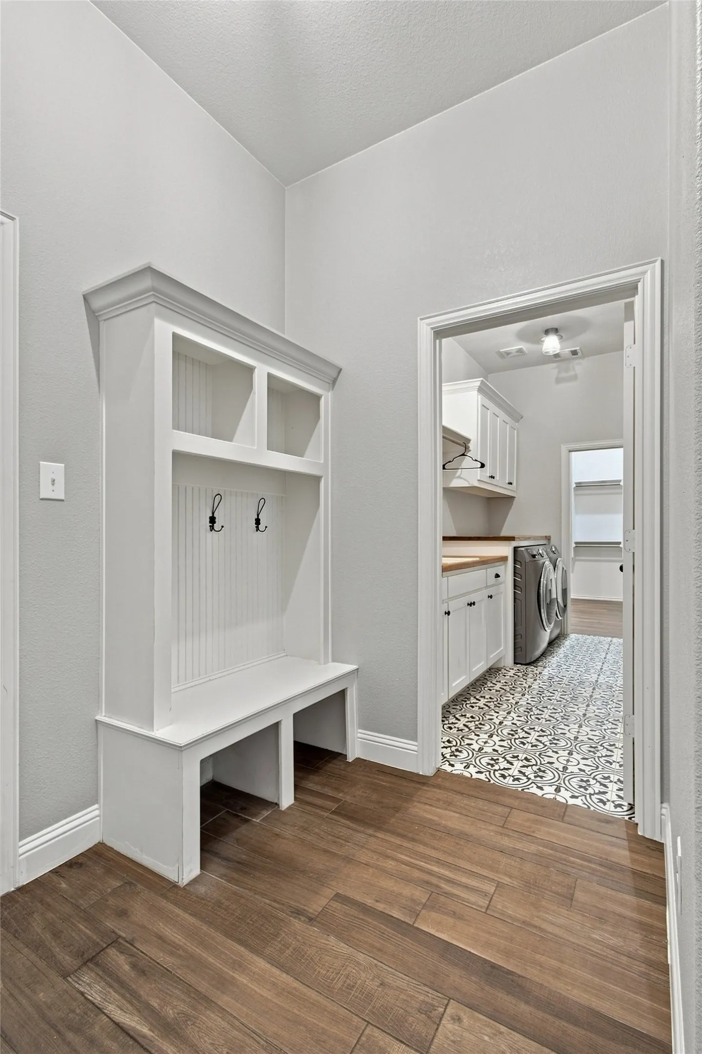 Single Family Residence For Sale in Denton County , 713 Chaparral Road, Sanger, Texas 76266, 4 Bedroom, 2 Bathroom, 3 Garage spaces, 2,198 Sqft, built in 2018, mls#21363708, Real Estate Agent in Sanger, Homes For Sale in Denton county, Homes For Sale in Sanger, Realtor in Sanger Texas, Real Estate Brokerage Independent Realty Texas, Luminita Cordes Realtor