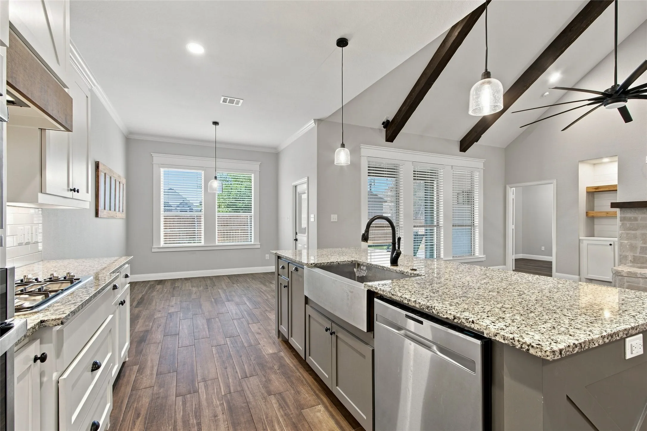 Single Family Residence For Sale in Denton County , 713 Chaparral Road, Sanger, Texas 76266, 4 Bedroom, 2 Bathroom, 3 Garage spaces, 2,198 Sqft, built in 2018, mls#21363708, Real Estate Agent in Sanger, Homes For Sale in Denton county, Homes For Sale in Sanger, Realtor in Sanger Texas, Real Estate Brokerage Independent Realty Texas, Luminita Cordes Realtor