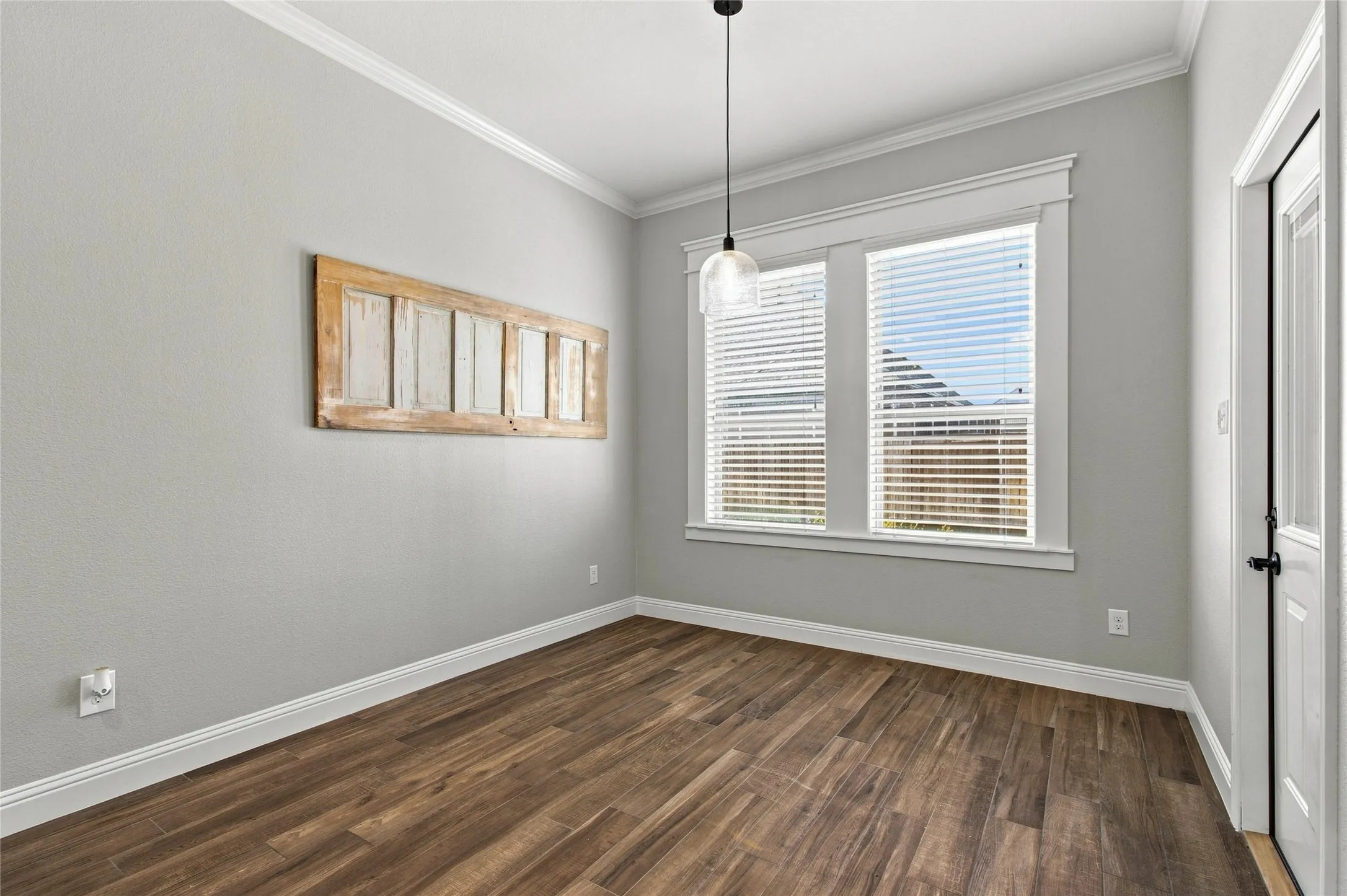 Single Family Residence For Sale in Denton County , 713 Chaparral Road, Sanger, Texas 76266, 4 Bedroom, 2 Bathroom, 3 Garage spaces, 2,198 Sqft, built in 2018, mls#21363708, Real Estate Agent in Sanger, Homes For Sale in Denton county, Homes For Sale in Sanger, Realtor in Sanger Texas, Real Estate Brokerage Independent Realty Texas, Luminita Cordes Realtor