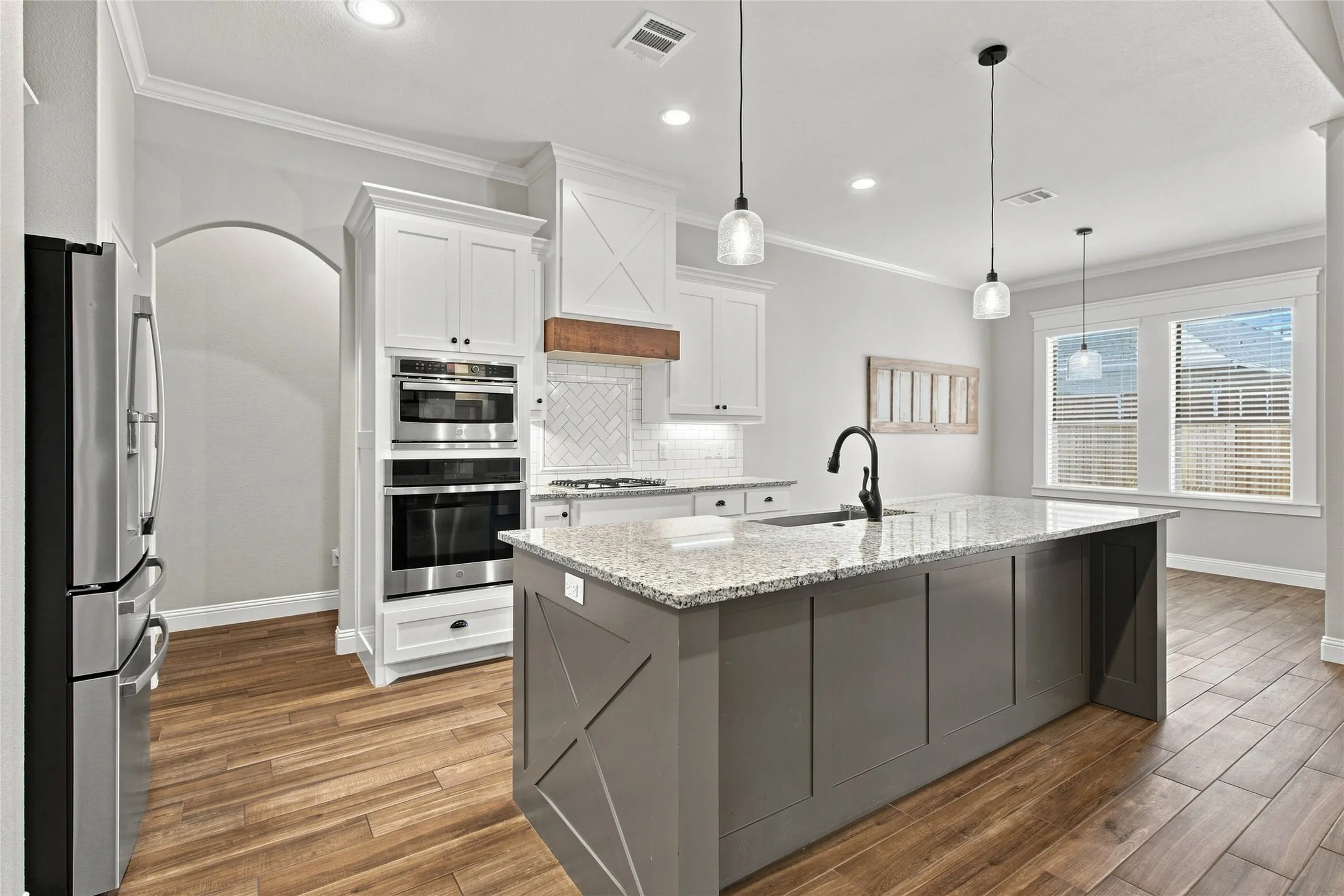 Single Family Residence For Sale in Denton County , 713 Chaparral Road, Sanger, Texas 76266, 4 Bedroom, 2 Bathroom, 3 Garage spaces, 2,198 Sqft, built in 2018, mls#21363708, Real Estate Agent in Sanger, Homes For Sale in Denton county, Homes For Sale in Sanger, Realtor in Sanger Texas, Real Estate Brokerage Independent Realty Texas, Luminita Cordes Realtor