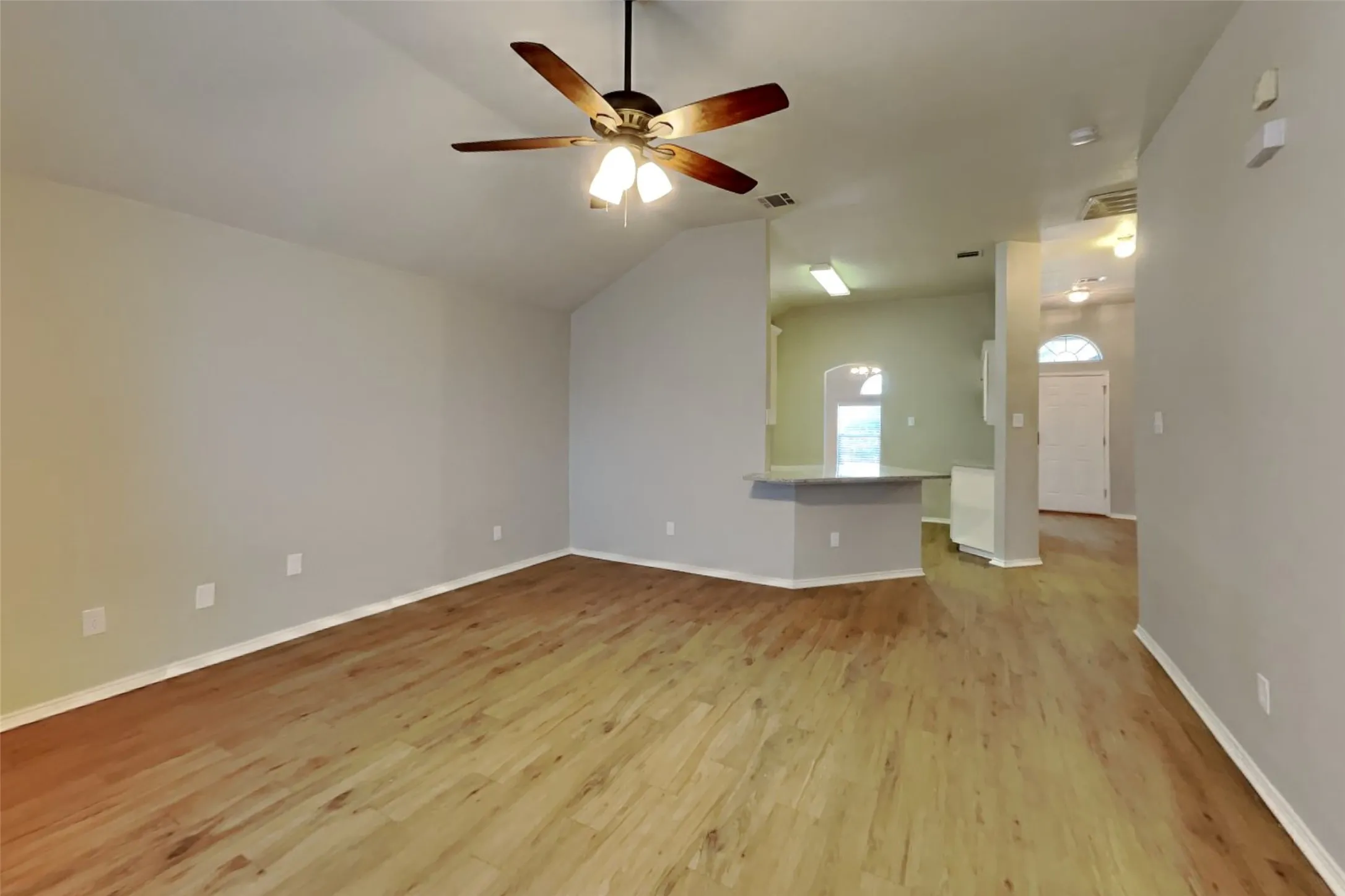Single Family Residence For Rent in Tarrant County , 4541 Grainland Court, Fort Worth, Texas 76179, 3 Bedroom, 2 Bathroom, 2 Garage spaces, 1,604 Sqft, built in 2006, mls#21363701, Real Estate Agent in Fort Worth, Homes For Rent in Tarrant county, Homes For Rent in Fort Worth, Realtor in Fort Worth Texas, Real Estate Brokerage Independent Realty Texas, Luminita Cordes Realtor