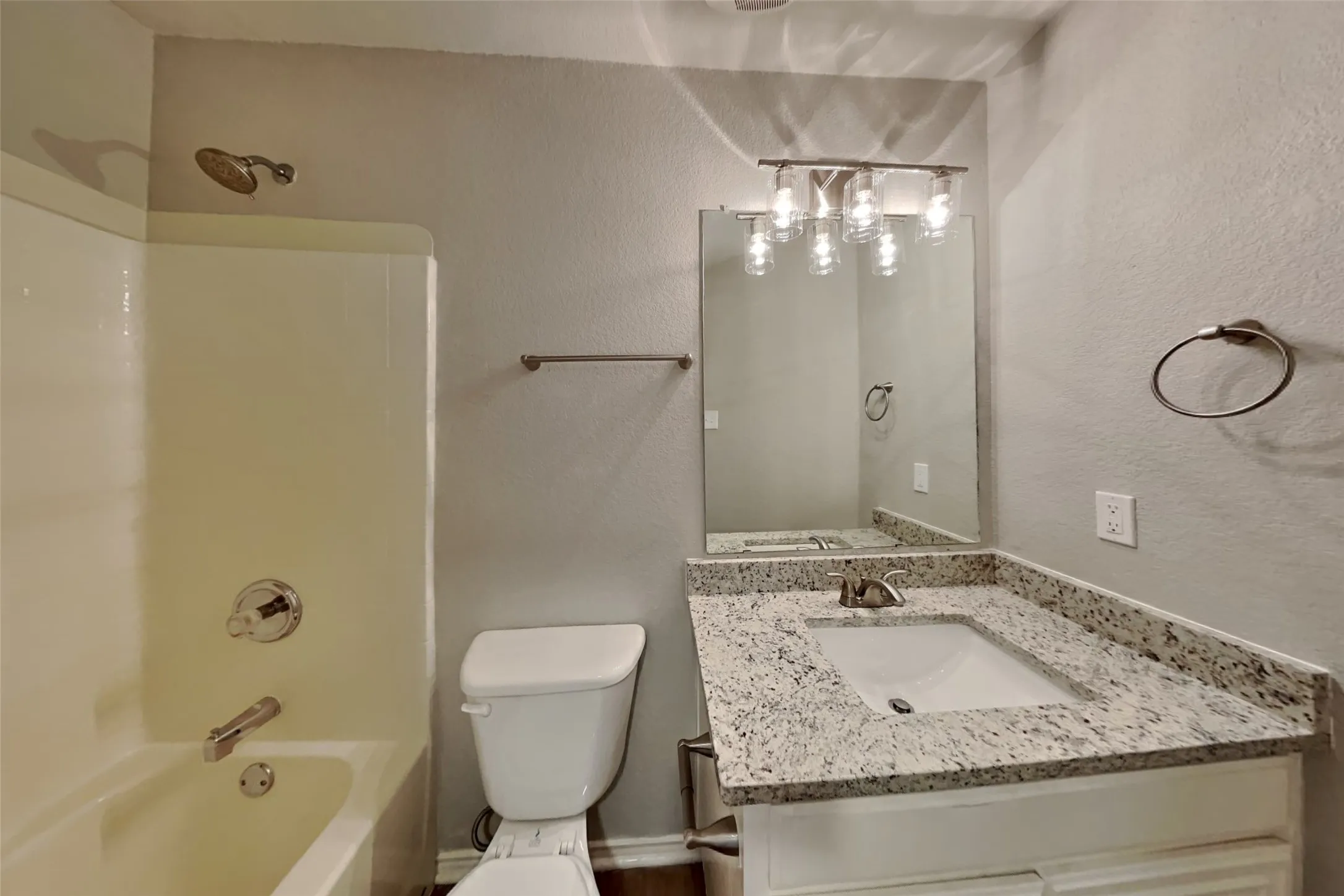 Single Family Residence For Rent in Tarrant County , 4541 Grainland Court, Fort Worth, Texas 76179, 3 Bedroom, 2 Bathroom, 2 Garage spaces, 1,604 Sqft, built in 2006, mls#21363701, Real Estate Agent in Fort Worth, Homes For Rent in Tarrant county, Homes For Rent in Fort Worth, Realtor in Fort Worth Texas, Real Estate Brokerage Independent Realty Texas, Luminita Cordes Realtor