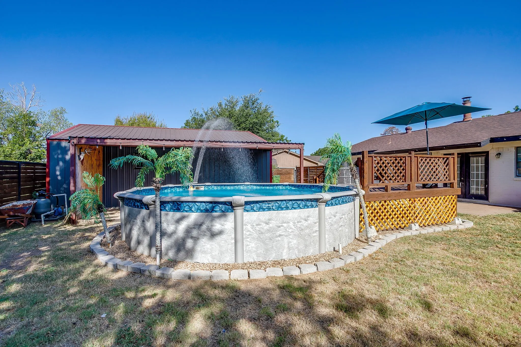 Single Family Residence For Sale in Palo Pinto County , 2102 SE 10th Street, Mineral Wells, Texas 76067, 4 Bedroom, 2 Bathroom, Garage spaces, 2,017 Sqft, built in 1968, mls#21362559, Real Estate Agent in Mineral Wells, Homes For Sale in Palo Pinto county, Homes For Sale in Mineral Wells, Realtor in Mineral Wells Texas, Real Estate Brokerage Independent Realty Texas, Luminita Cordes Realtor