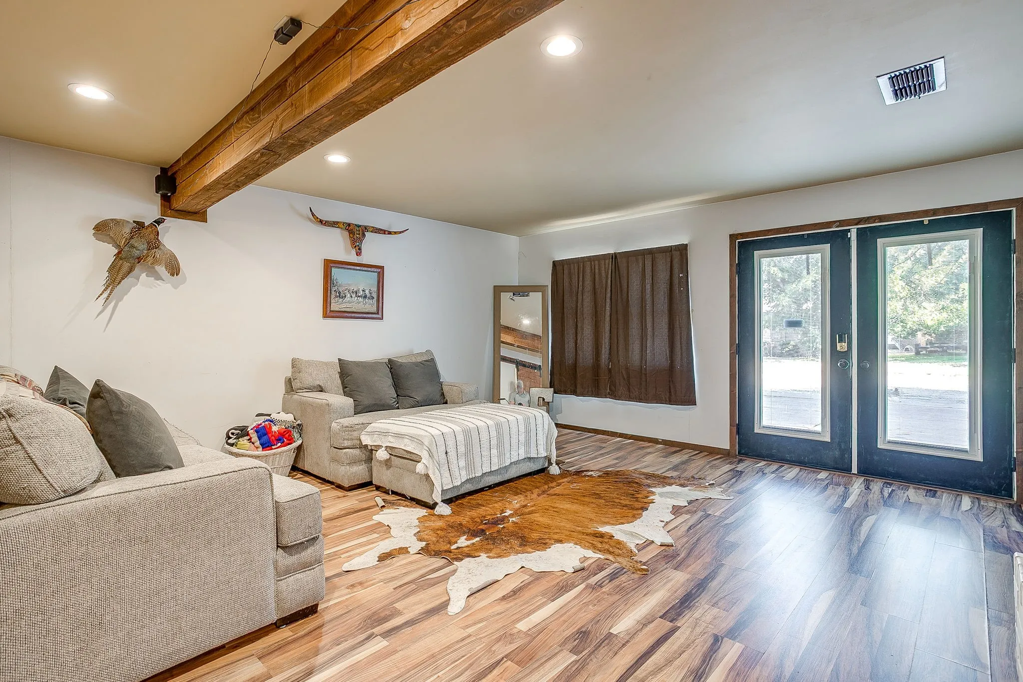 Single Family Residence For Sale in Palo Pinto County , 2102 SE 10th Street, Mineral Wells, Texas 76067, 4 Bedroom, 2 Bathroom, Garage spaces, 2,017 Sqft, built in 1968, mls#21362559, Real Estate Agent in Mineral Wells, Homes For Sale in Palo Pinto county, Homes For Sale in Mineral Wells, Realtor in Mineral Wells Texas, Real Estate Brokerage Independent Realty Texas, Luminita Cordes Realtor